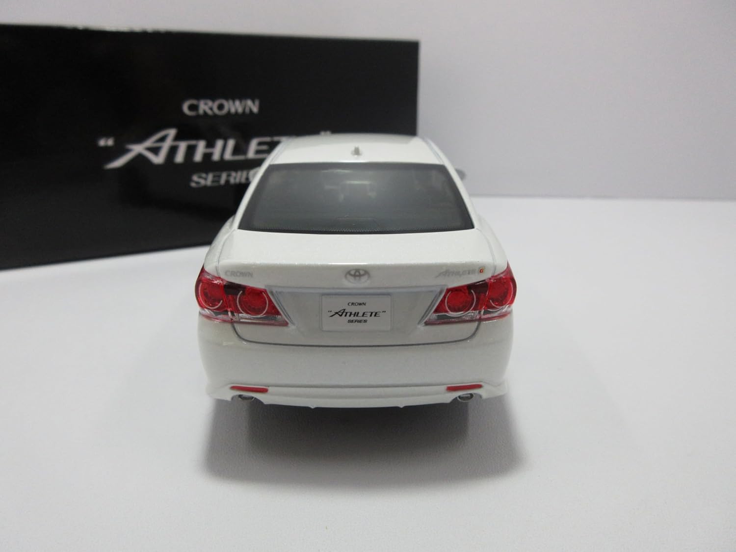 クラウンアスリート CROWN 210系 後期 カラーサンプルミニカー