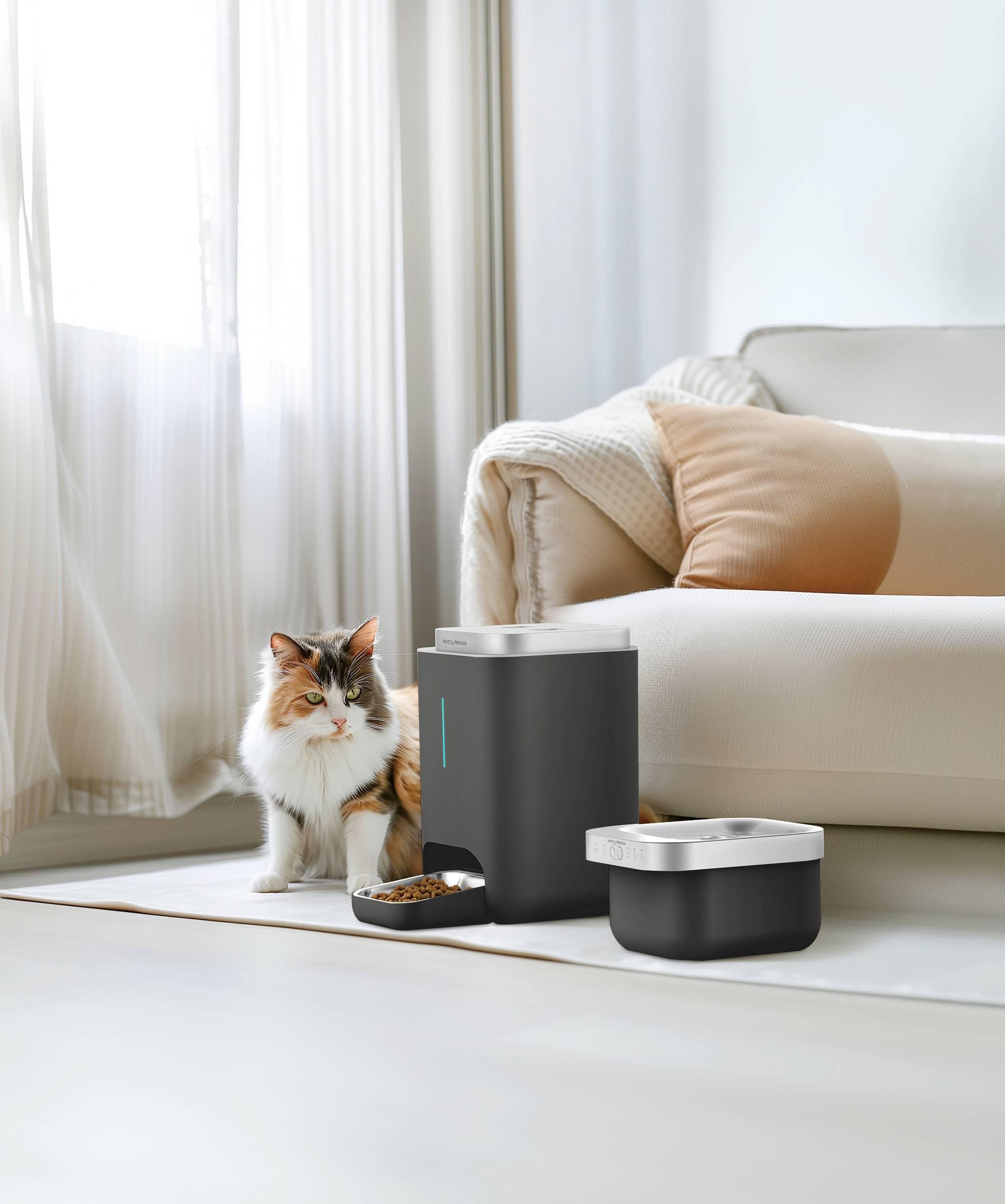 Cibus Comedero Automático para Gatos 4,5L con App WiFi y Cuenco de Acero | Hasta 10 comidas al día, porciones de pienso controladas desde la app y cuenco higiénico de acero inoxidable.