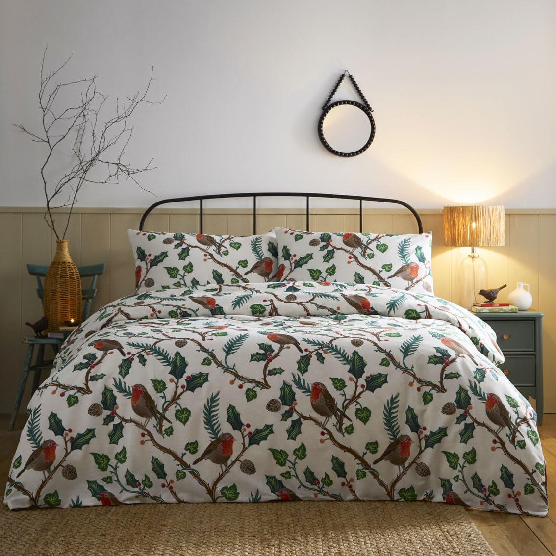 HOMEMAKER BEDDING Christmas Duvet Cover Set with Winter Robins and Holly Pattern, White Po...