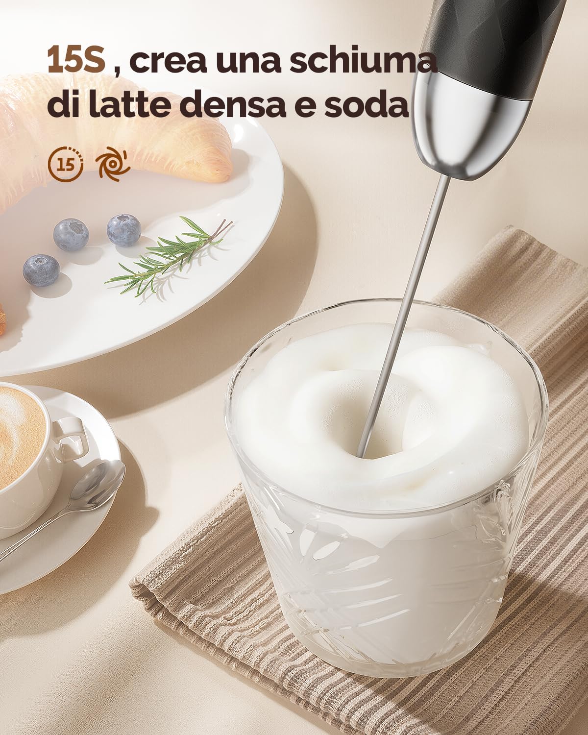 Maestri House Montalatte, Frusta elettrica con regolazione continua della velocità, Frullatore ricaricabile con frusta e supporto in acciaio inox, frullatore per bevande per matcha
