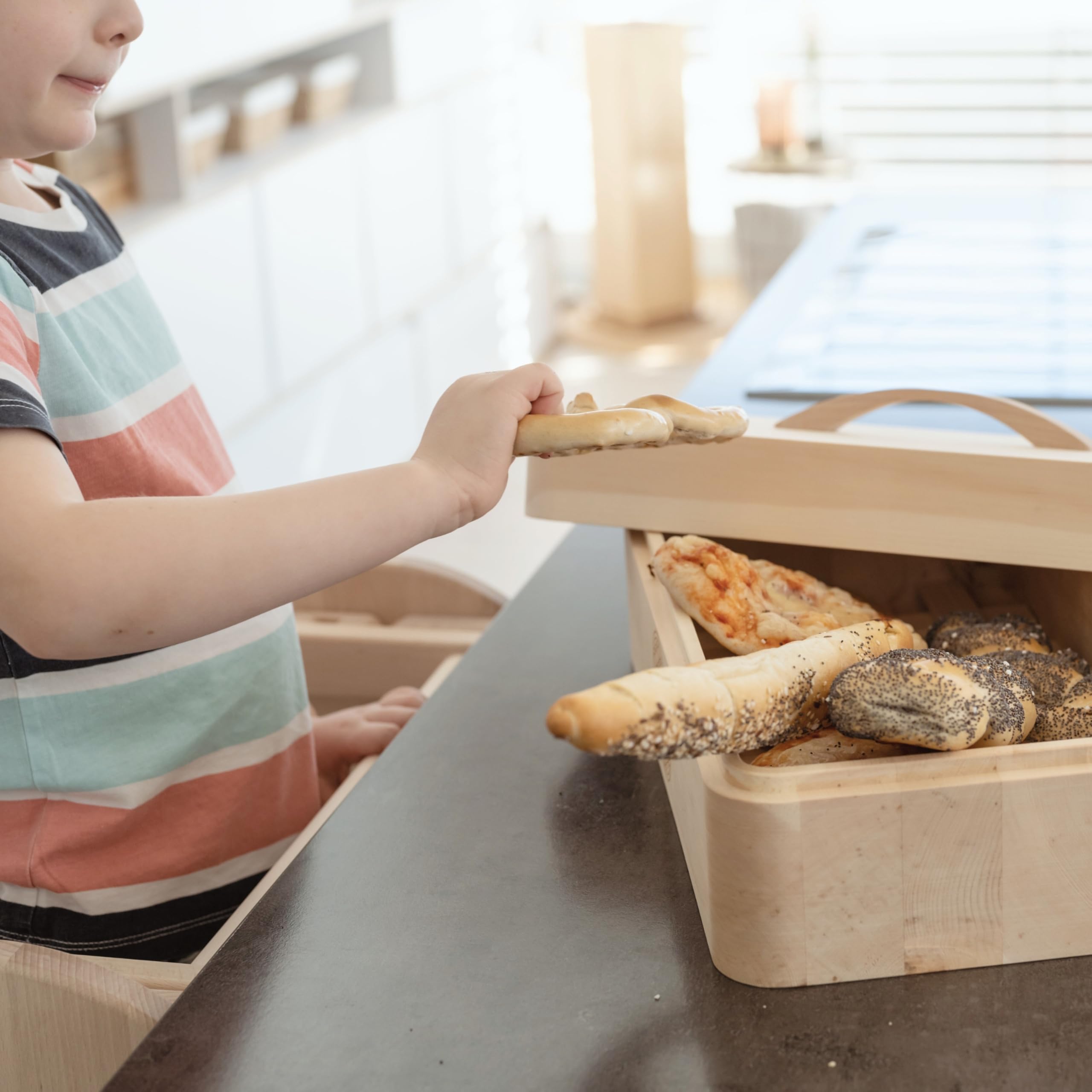 JOWE Zirbenbrotdose | Brotbehälter aus Zirbe | Brotaufbewahrungsbox aus Holz | Brotkasten aus Zirbe
