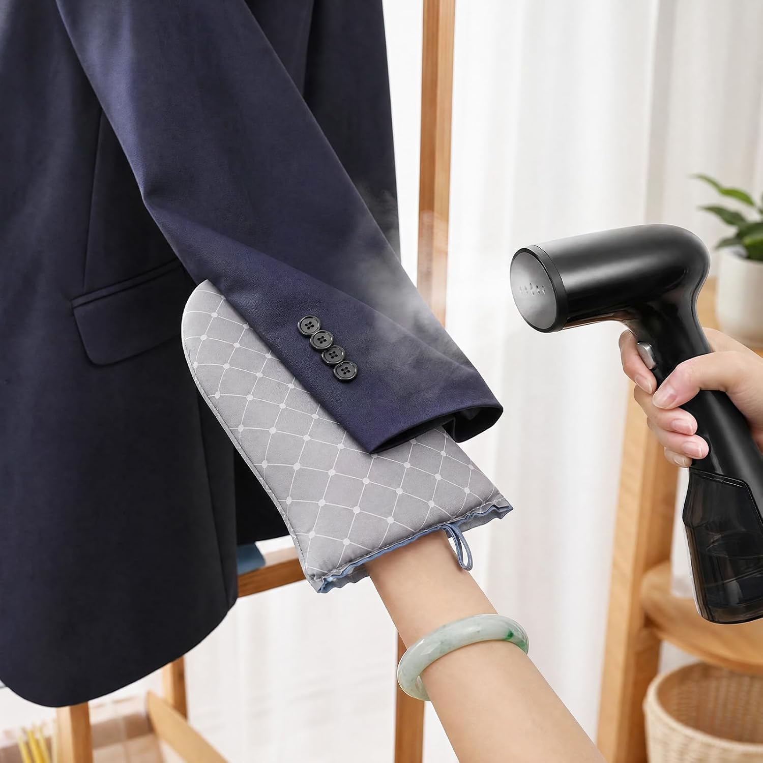 Garment Steamer Ironing Gloves, Heat & Steam Resistant Protect Ironing Mitt