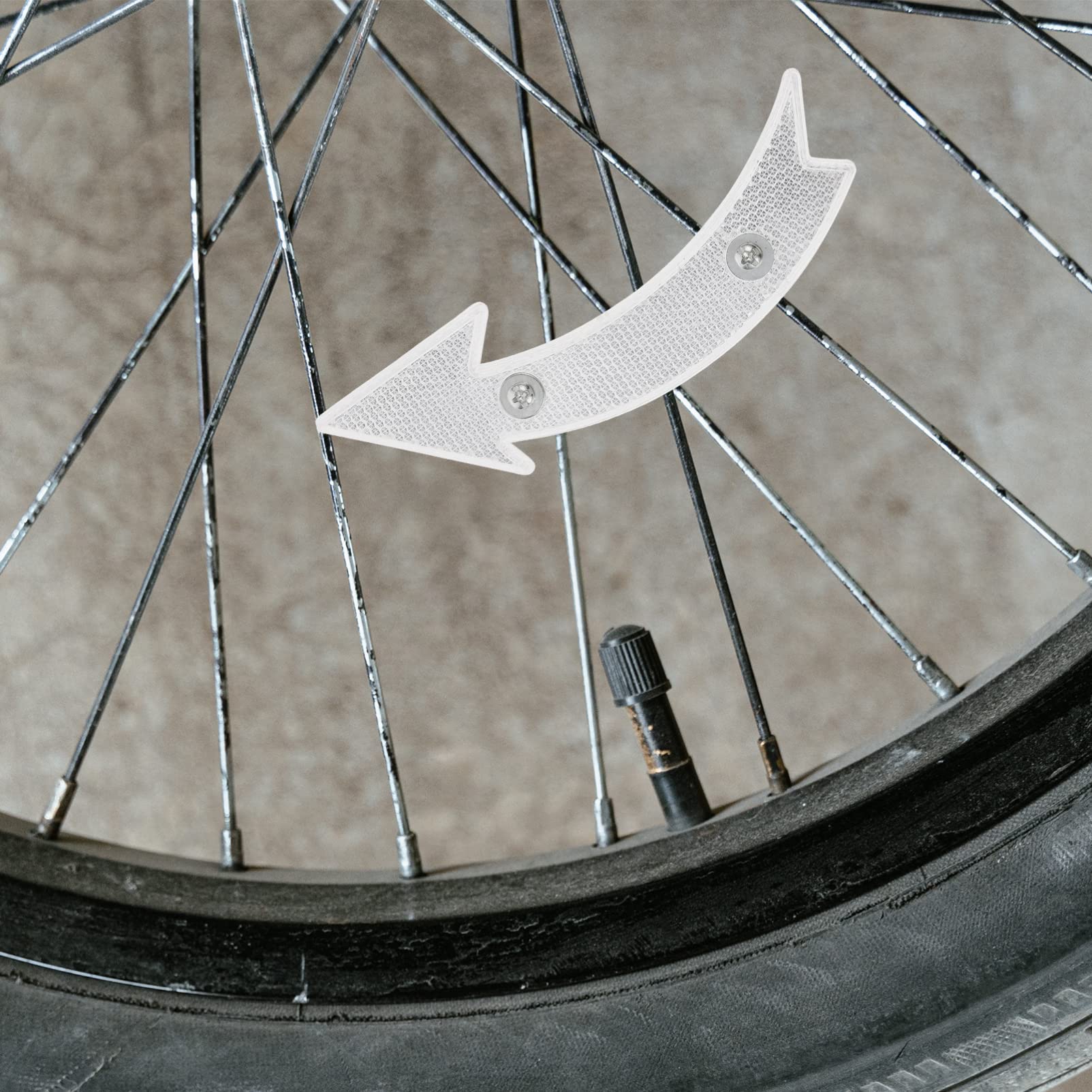 Mikikit 20pcs Portable Wheel Reflectors Bikes Reflective Bike Spokes Rear Bicycle Spoke Reflectors Warning Bike Reflectors Night Bike Reflectors Compact Wheel Reflectors Plastic