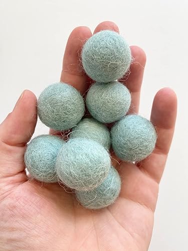 Miniatura 3 de 2.5 cm handmade felt balls - Wholesale Bulk Quantity 50 - Ombre Gradient Colors French Blue, Dutch Blue, Baby Blue, White - 100% Wool Poms for