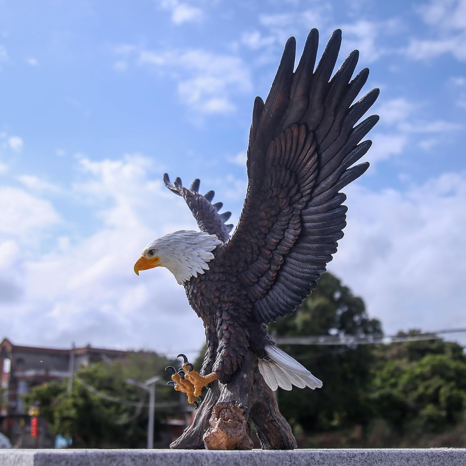 Magnificent Bald Eagle Statue - Durable Resin Outdoor Garden Sculpture & Yard Art Decor for Lawn, Patio, or Living Room – Large Lifelike Figurine, Weather-Resistant Finish