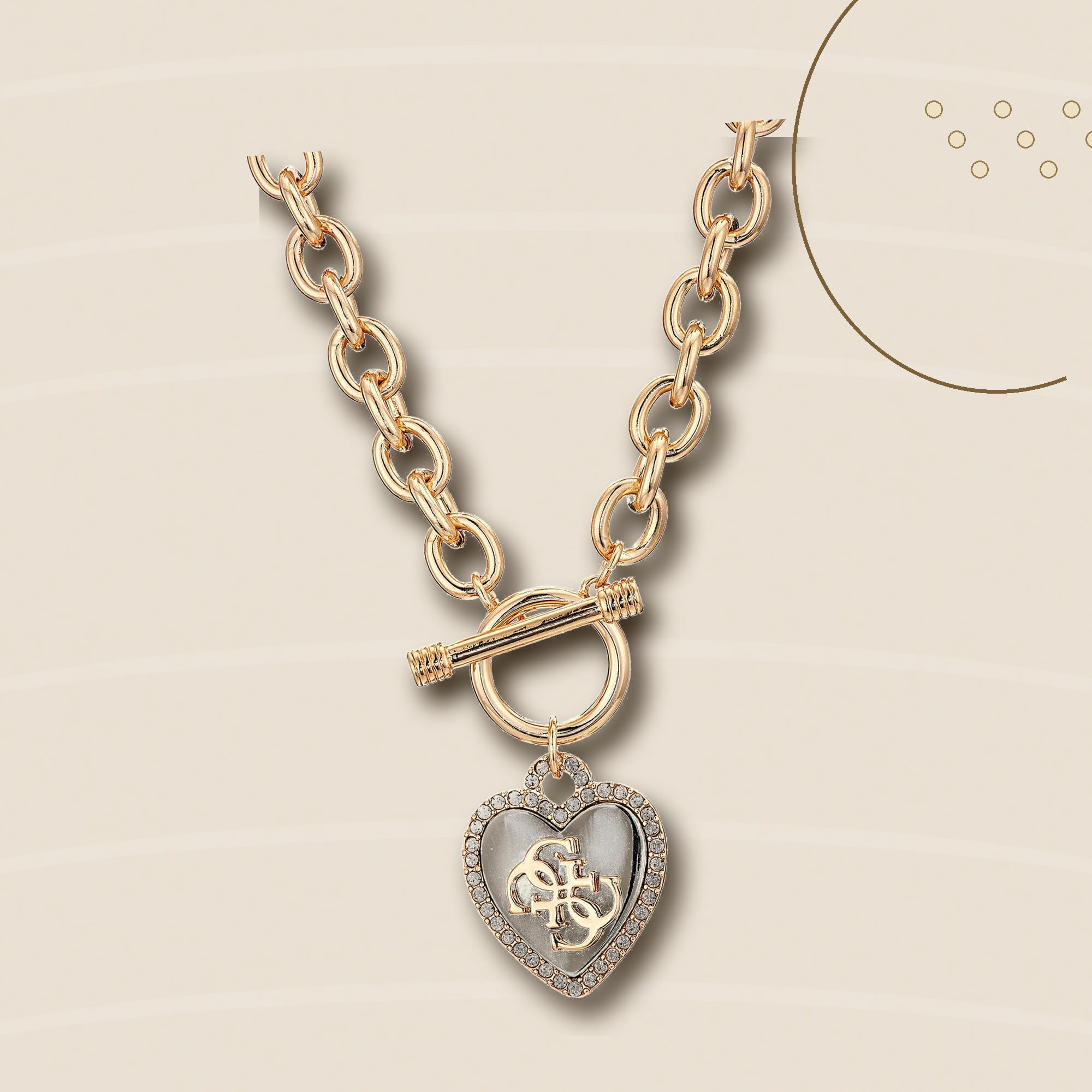 Guess para mujer pave enmarcado corazón Toggle Collar con 4 G Logo