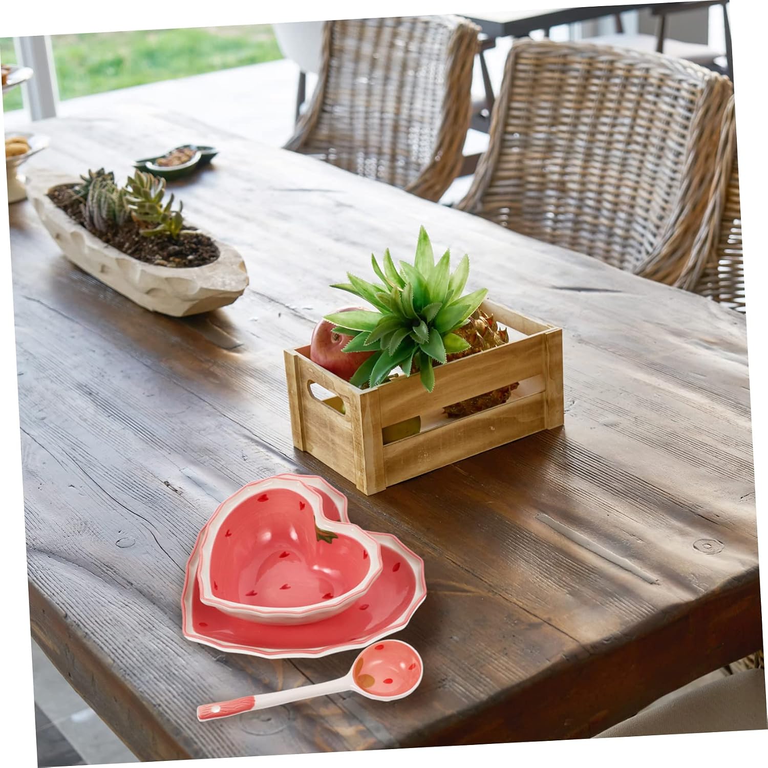 Sosoport Multi Function Strawberry Shaped Serving Plate with Delicate Food Spoon and Decorative Salad Bowl Elegant Tableware for Dinner Parties Family Gatherings Weddings and Casual Use
