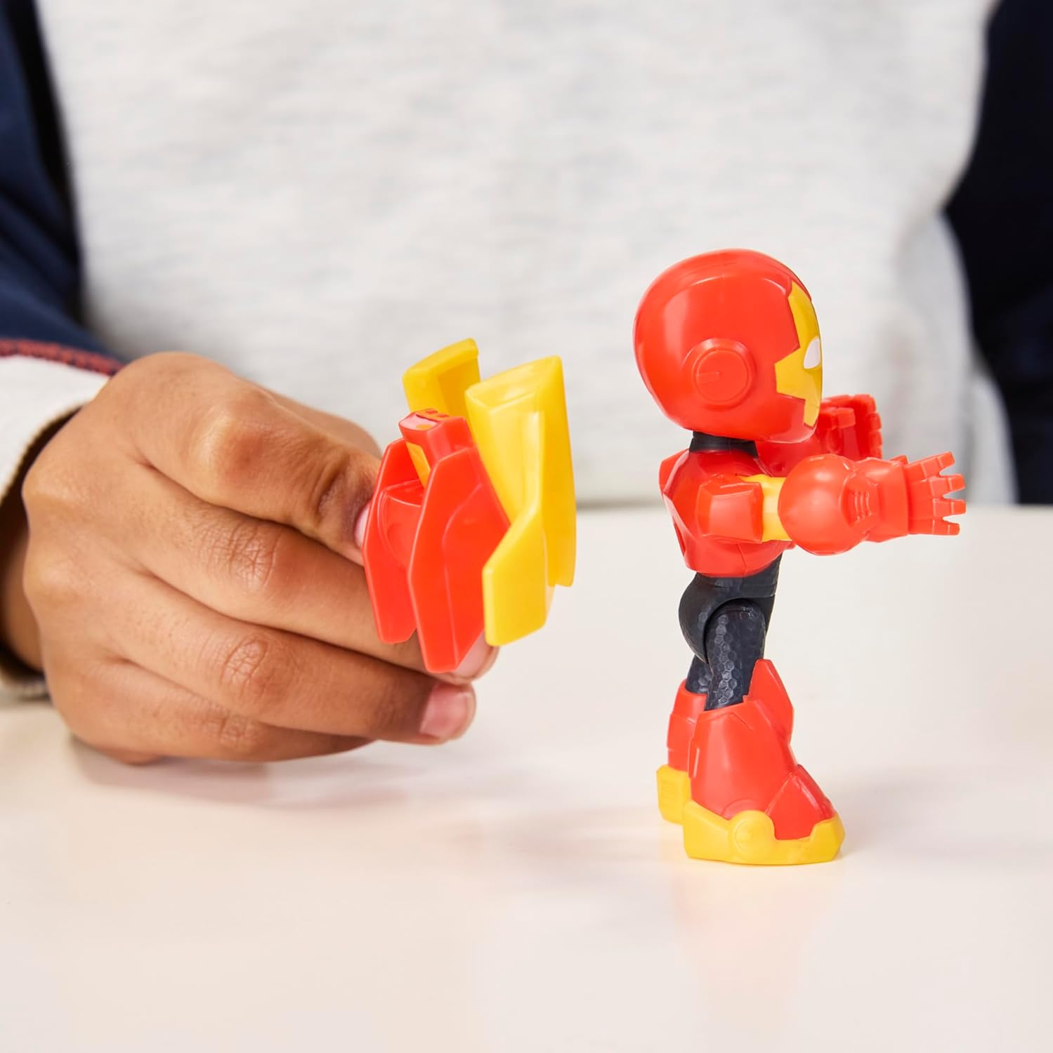 Marvel Iron Man and His Awesome Friends Iron Racer Action Figure & Toy Vehicle, 3-Inch Action Figures, Super Hero Toys for Kids, Ages 3+