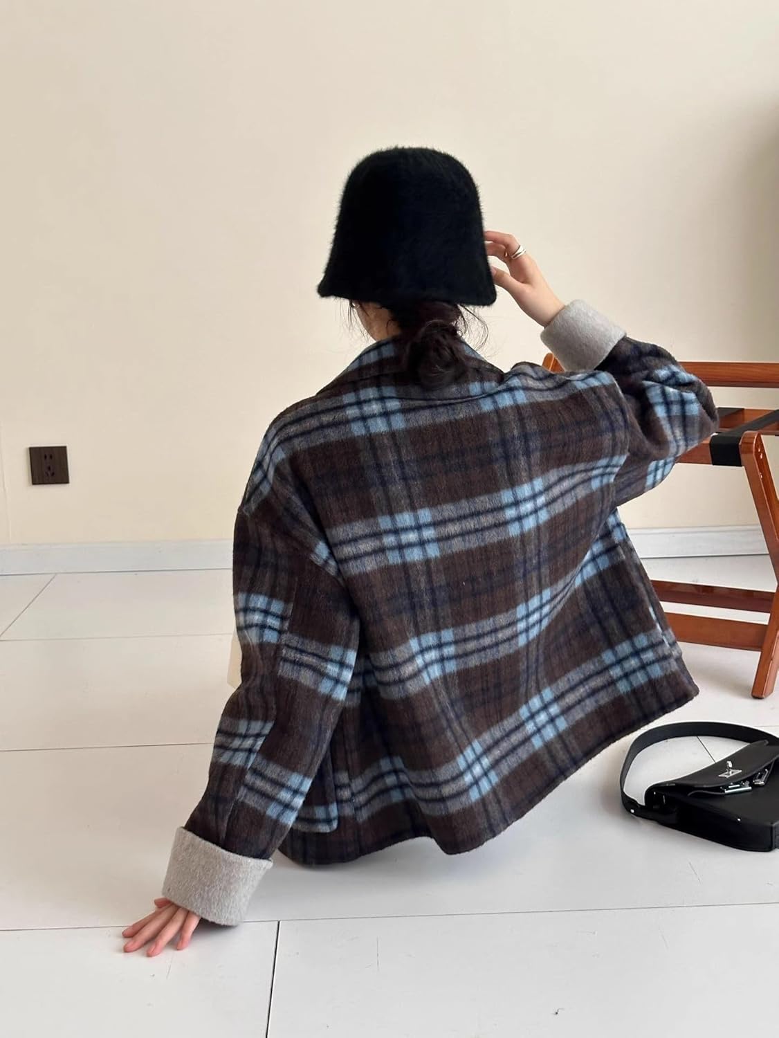 chouyatou Women's Plaid Notch Lapel Wool Coat Loose Dressy Work Blazer Jacket Double Breasted Pea Coat