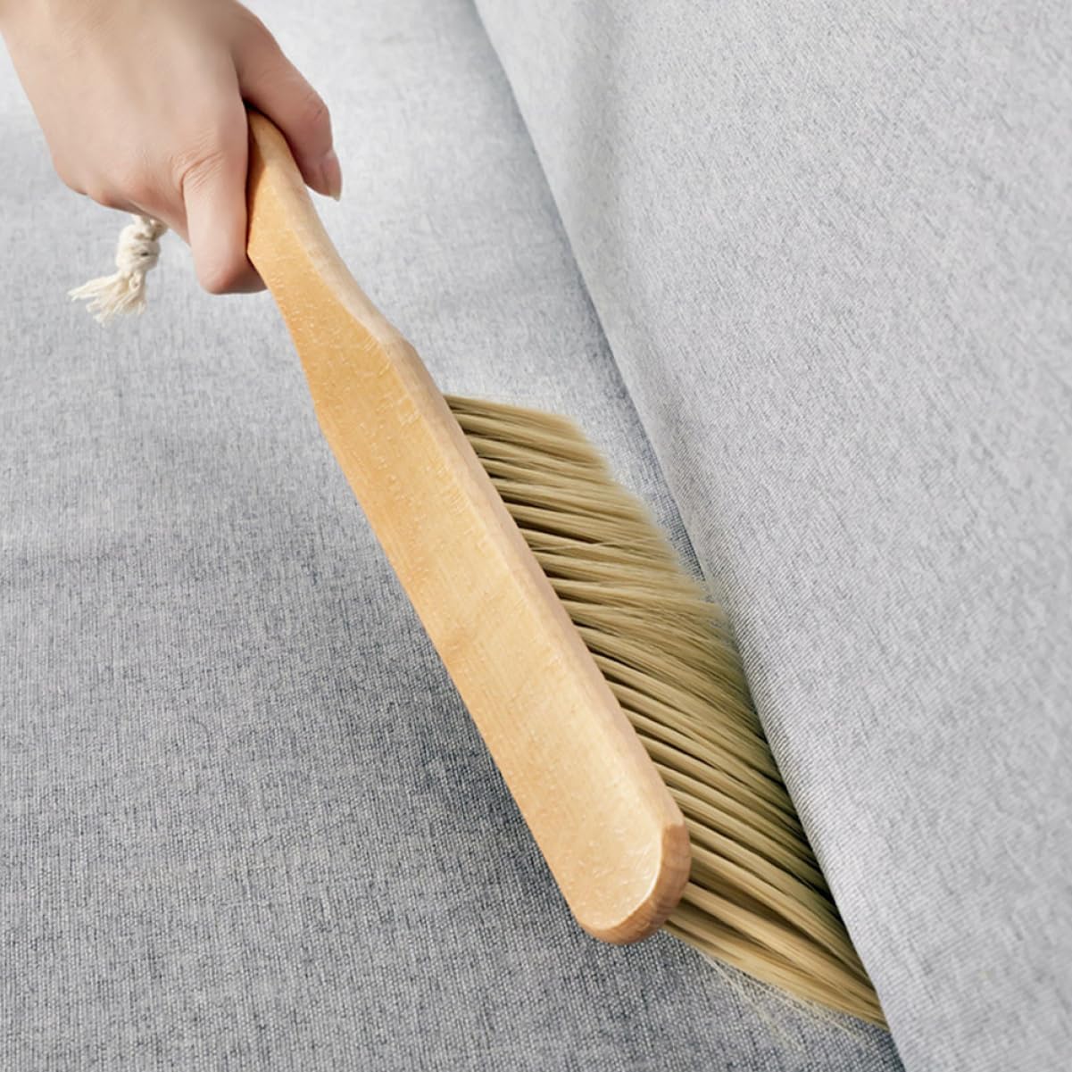 Beavorty Wooden Bed Brush Woodworking Cleaning Brush Soft Dusting Brush Carpet Brush Door Bed Sofa Cleaning Brush Stiff Brush Whisk Dusting Brush for Cleaning Broom Hand Cushion Fireplace