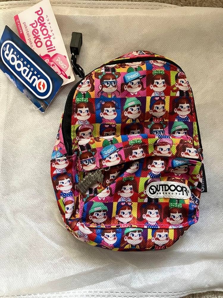 Amazon.co.jp: 不二家 ペコちゃんoutdoor BACKPACKペンケース