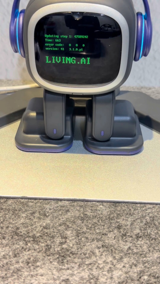 Amazon.com: EMOPET AI Desk Robot Companion - ChatGPT Enabled with