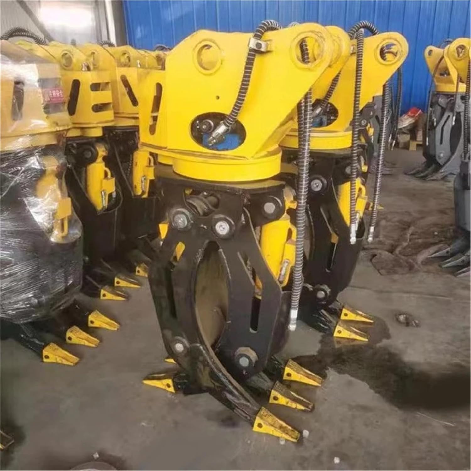 Hydraulic Wood Scrap Grapple - 360° Rotation Excavator Handling Accessory