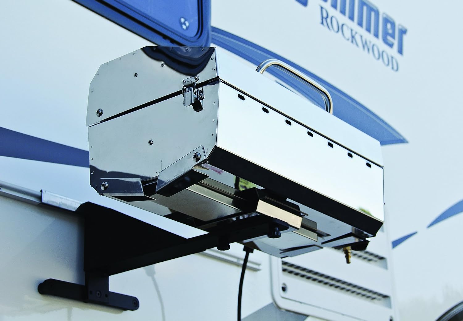 Camco 58090 Grill Mount