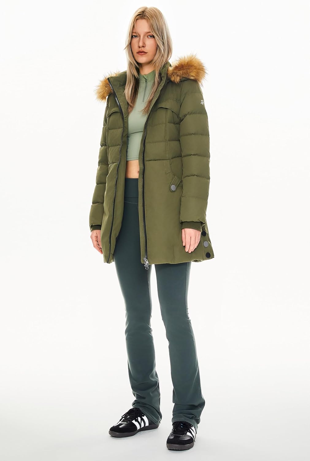 Orolay Women's Winter Down Jacket with Faux Fur Trim Hood - Image 4