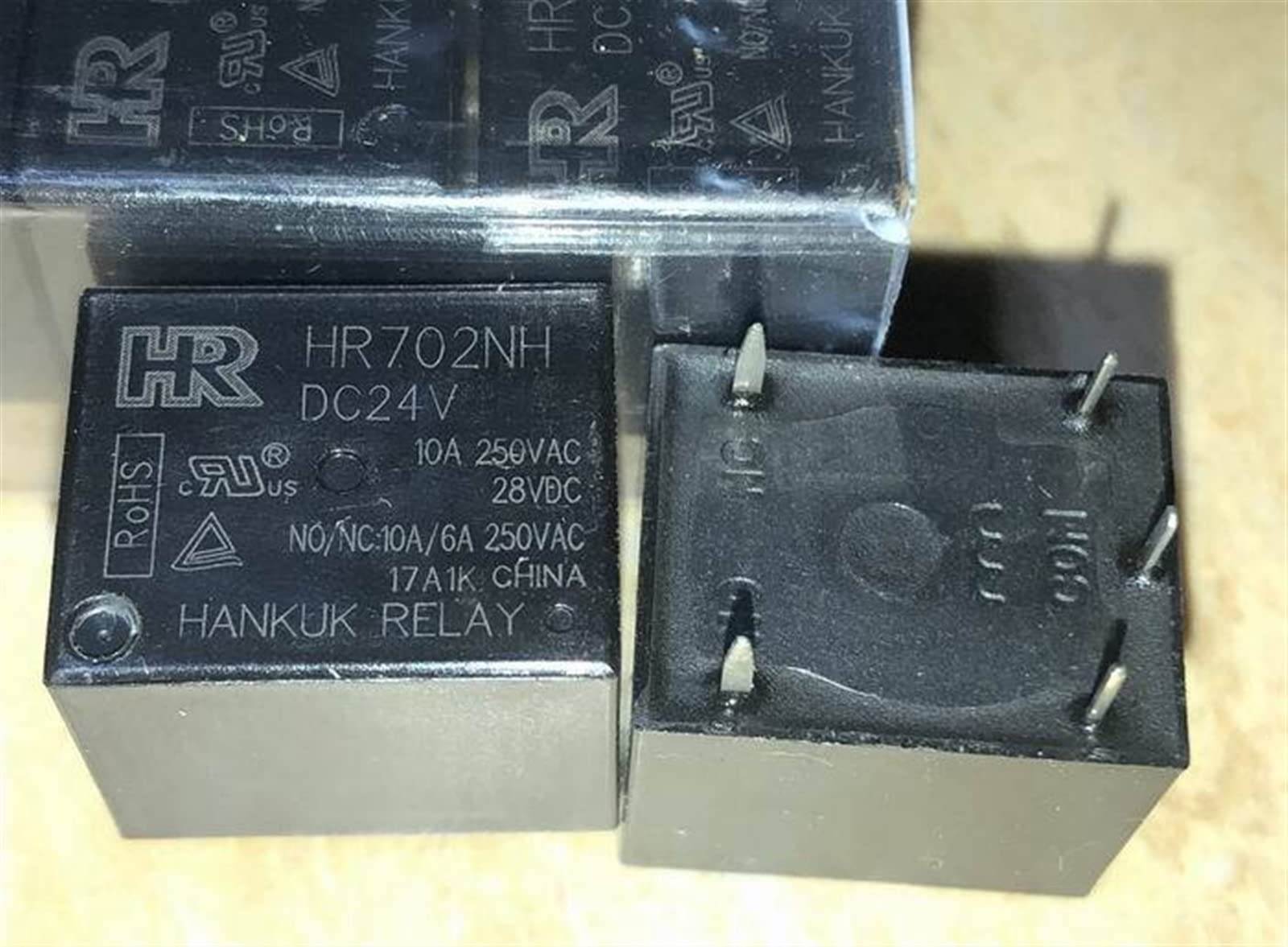 AERBNYEQP HR702NH DC12V DC24V HR702HH Relay 5pins(HR702NH DC24V)