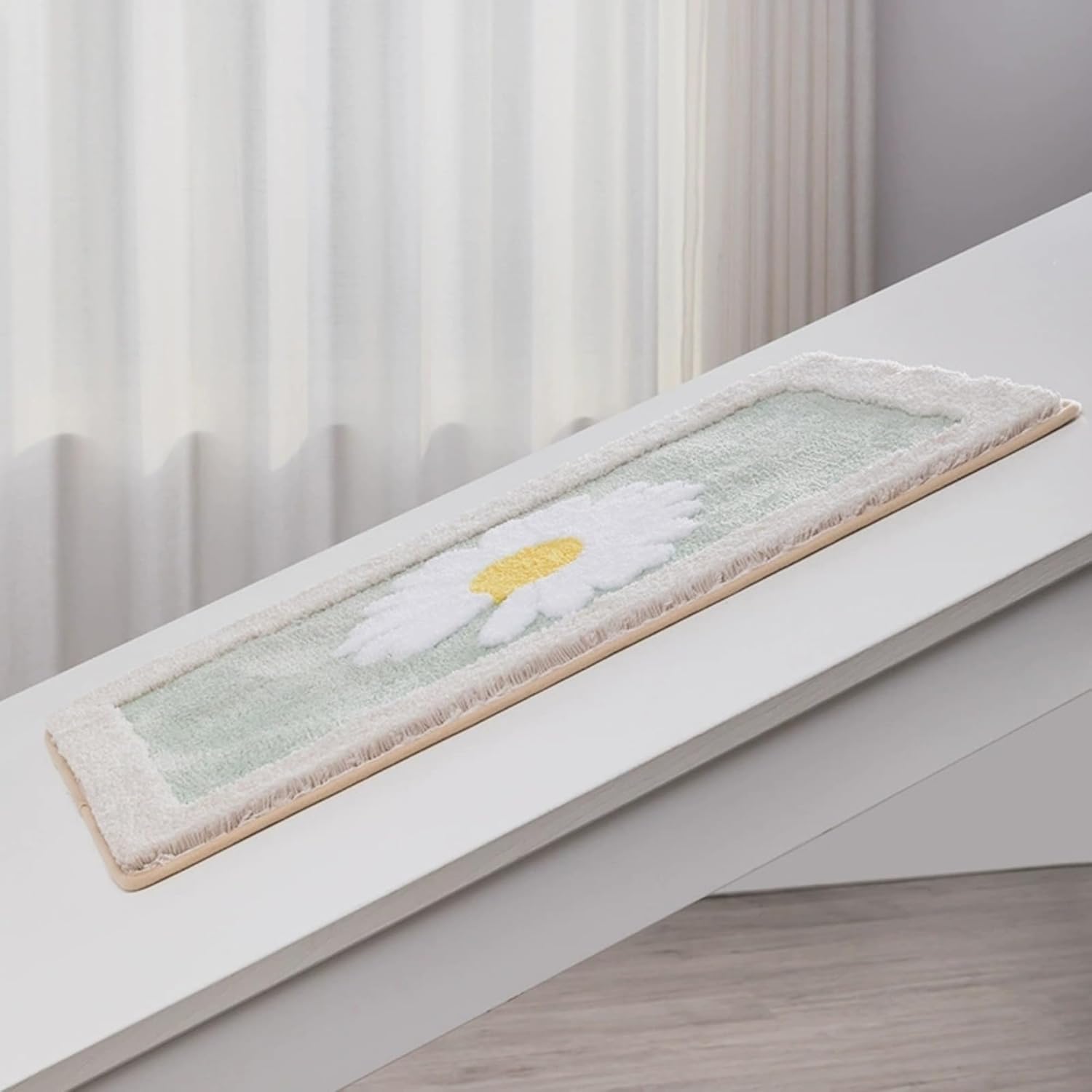 Daisy Bath Mat Stylish Bathroom Rugs, Non Slip Plant Flower Bath Rug Absorbent Carpet for Tub Shower Sink (20"X32")