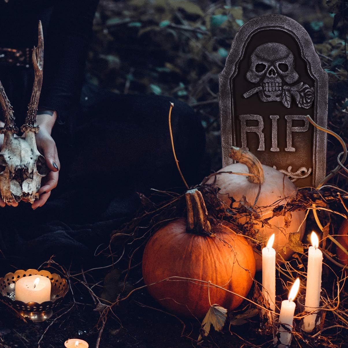 PATKAW Halloween Graveyard Tombstone, 5 Pcs Halloween Foam RIP Tombstone Decorations with Metal Stakes Halloween Headstones for Halloween Yard, Garden, Outdoor