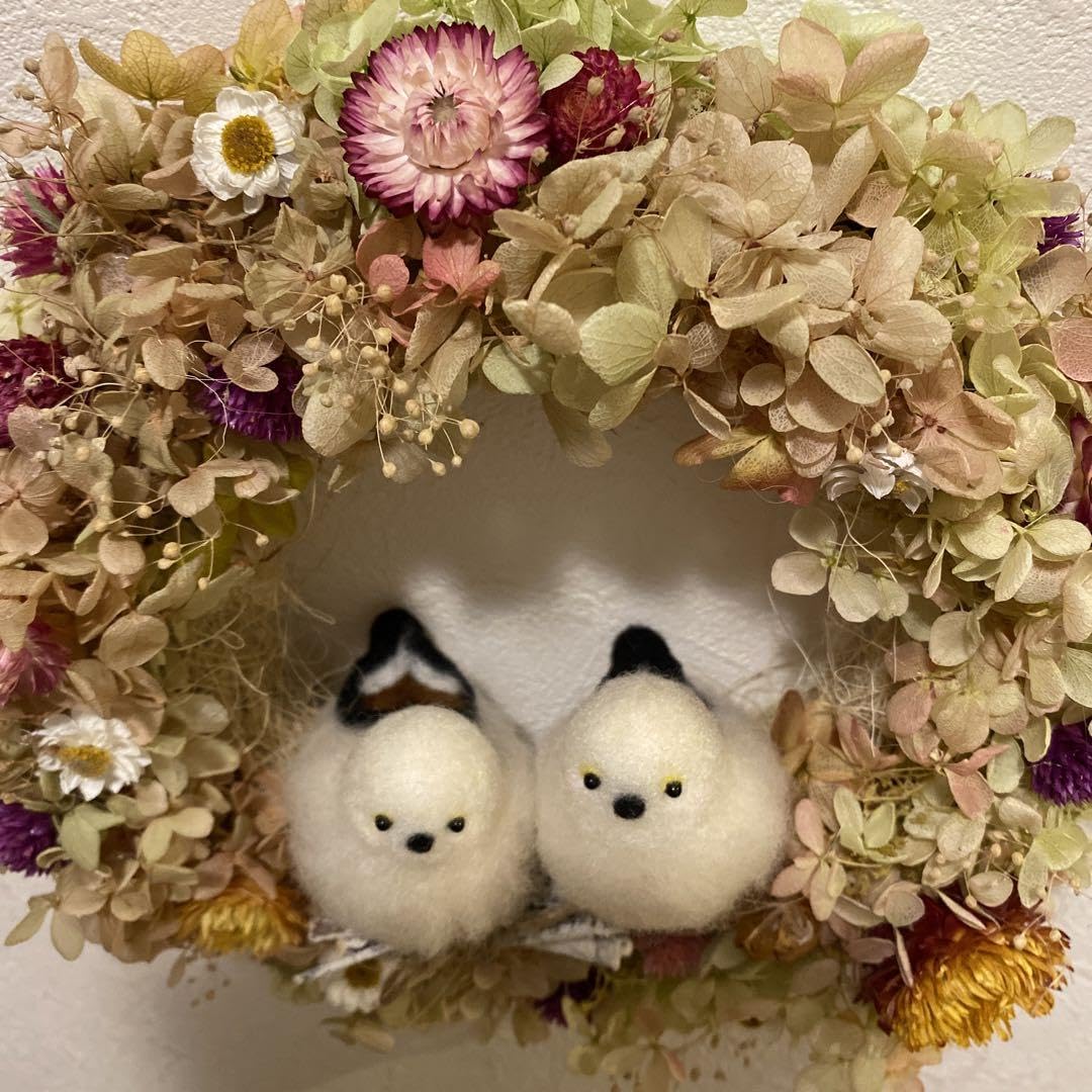 Amazon.co.jp: フラワーリース&羊毛フェルトシマエナガさん : ホビー