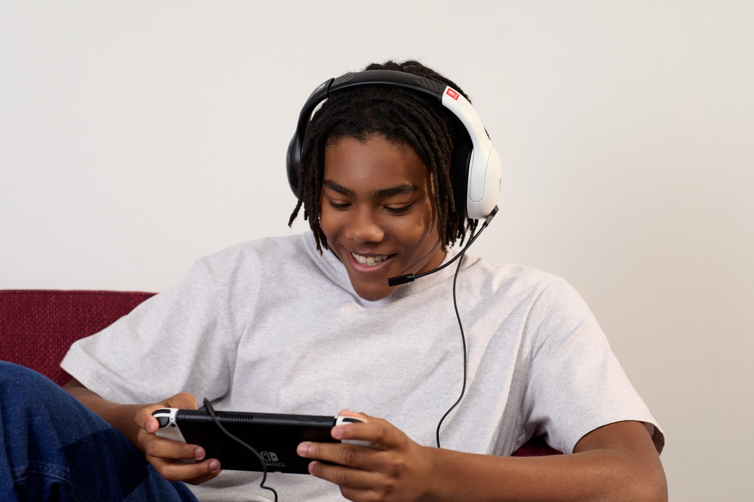 Turtle Beach Airlite Fit Przewodowe słuchawki gamingowe z oficjalną licencją dla Nintendo Switch, Lite, model OLED, czarno-biały