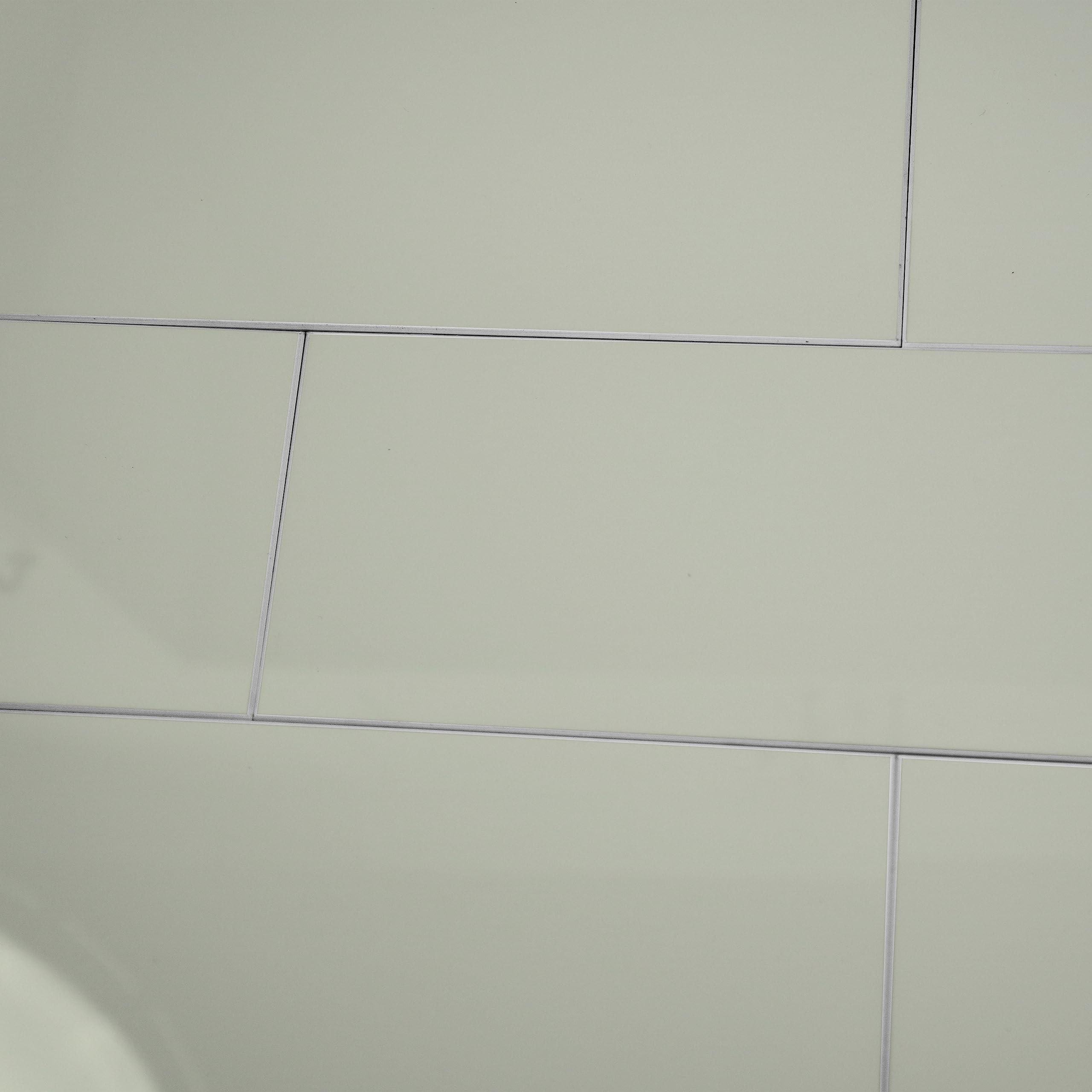 Avant Decor | 24 Tiles | Stone Composite Subway Solid Color Tiles ...