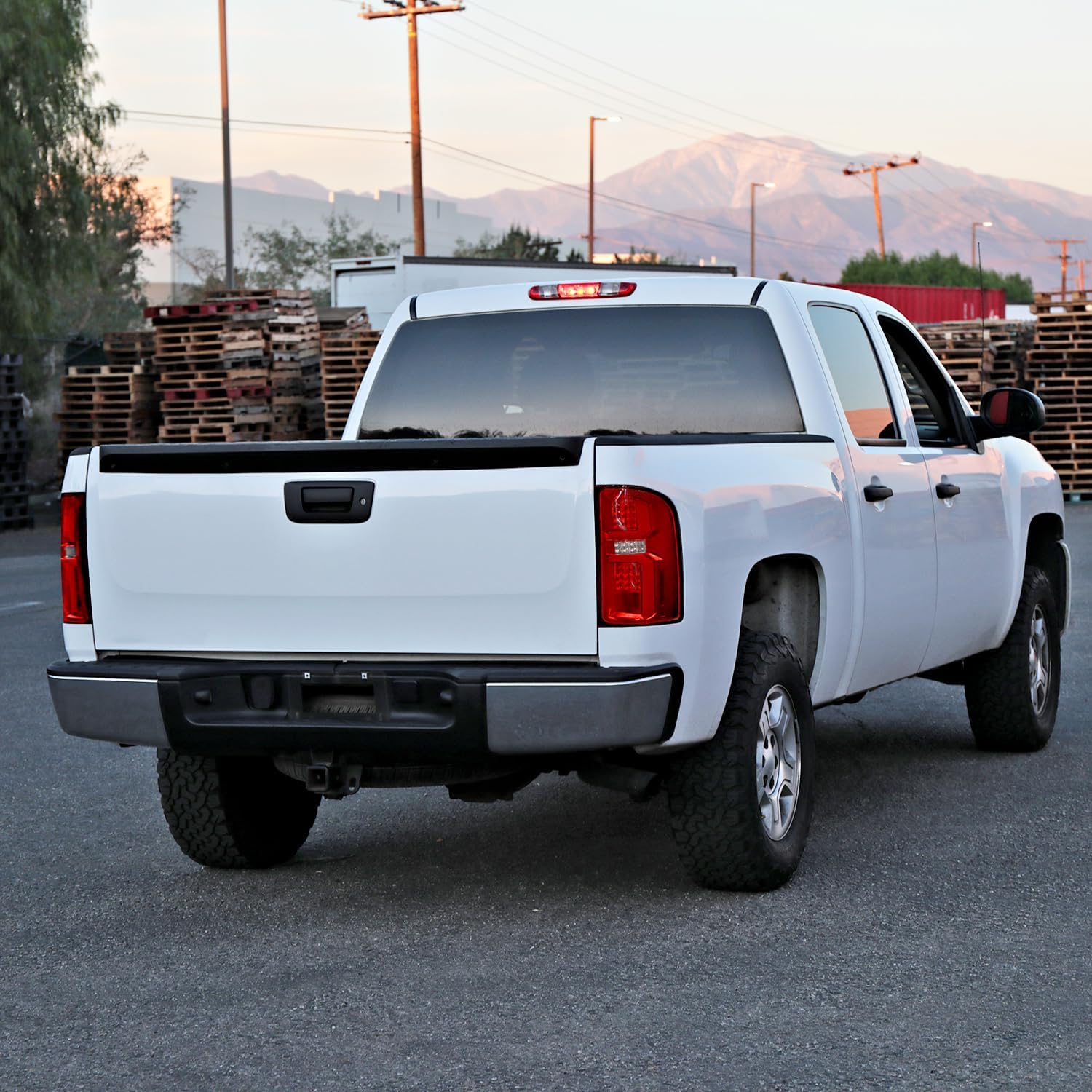 SPEC-D TUNING Red LED Tail Lights w/LED Light Bars Compatible with 2007-2013 Chevy Silverado 1500/2500HD/3500HD, Left + Right Pair Assembly