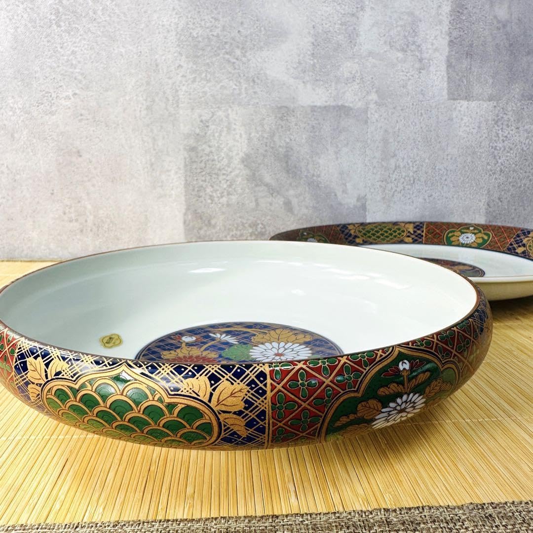 有田焼　紀窯　三つ足中鉢揃　５枚セット 中皿　多用鉢　高台皿　色絵花紋　丸紋 有田焼 紀窯 三つ足中鉢揃 5枚セット 中皿 多用鉢 高台