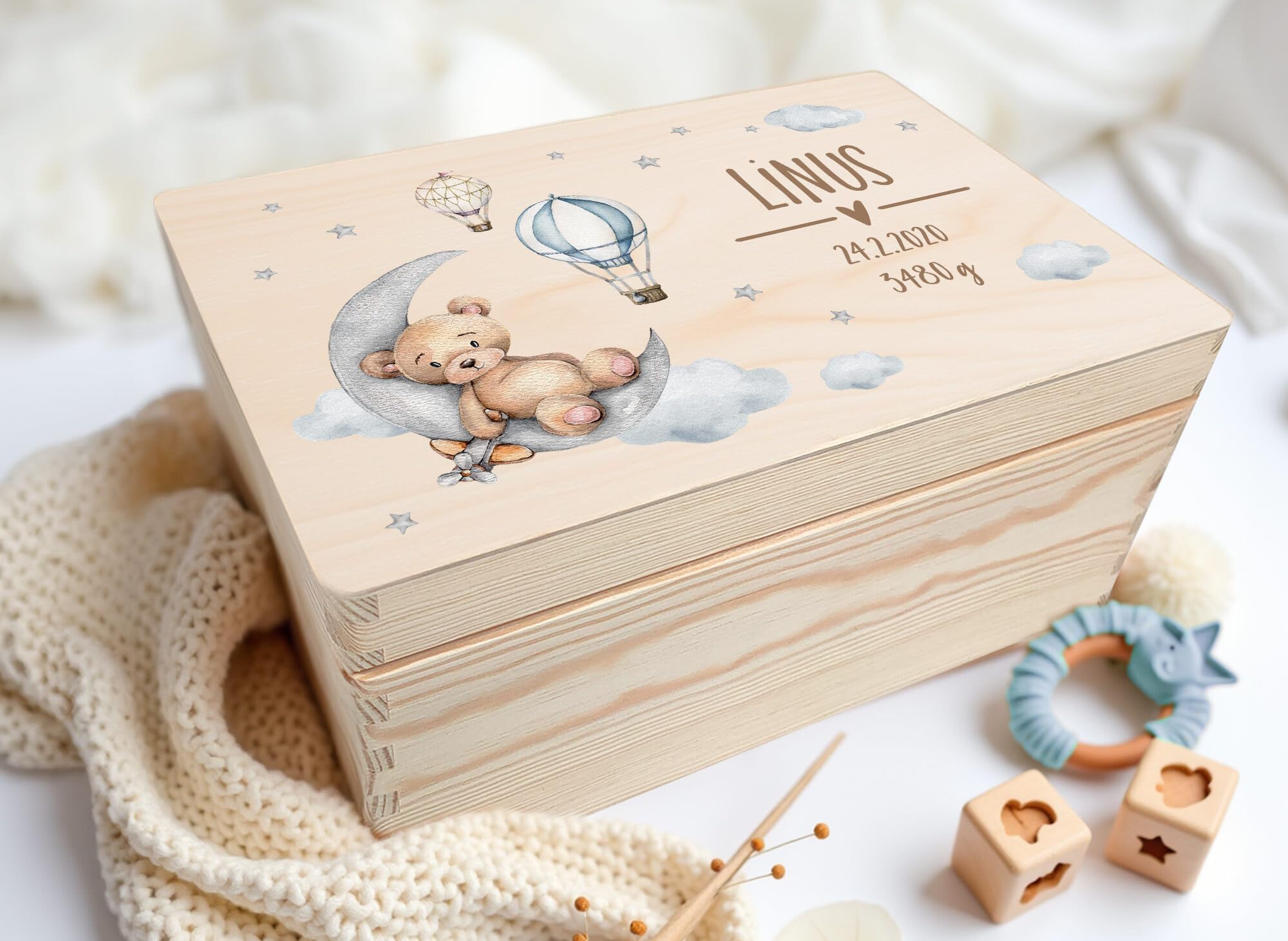 Little Deco Personalisierte Erinnerungsbox Baby Holzkiste mit Deckel | L - 40 x 30 x 22 cm | Erinnerungskiste für Jungen, Geschenk zur Geburt, Taufgeschenk mit Bär & Mond XHL1025-02
