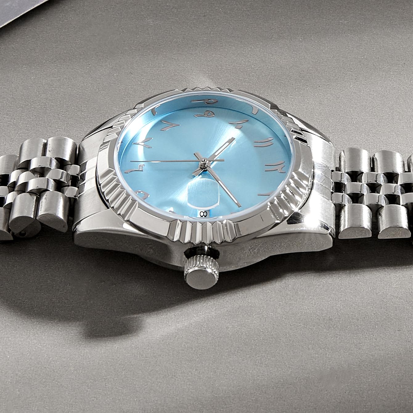 Boyarca Herren-Armbanduhr mit arabischen Ziffern, mechanisches Zifferblatt, automatisches Uhrwerk, 38 mm, Herren-Armbanduhr, Edelstahlarmband mit leuchtendem, wasserdichtem Datum, Hell, blau