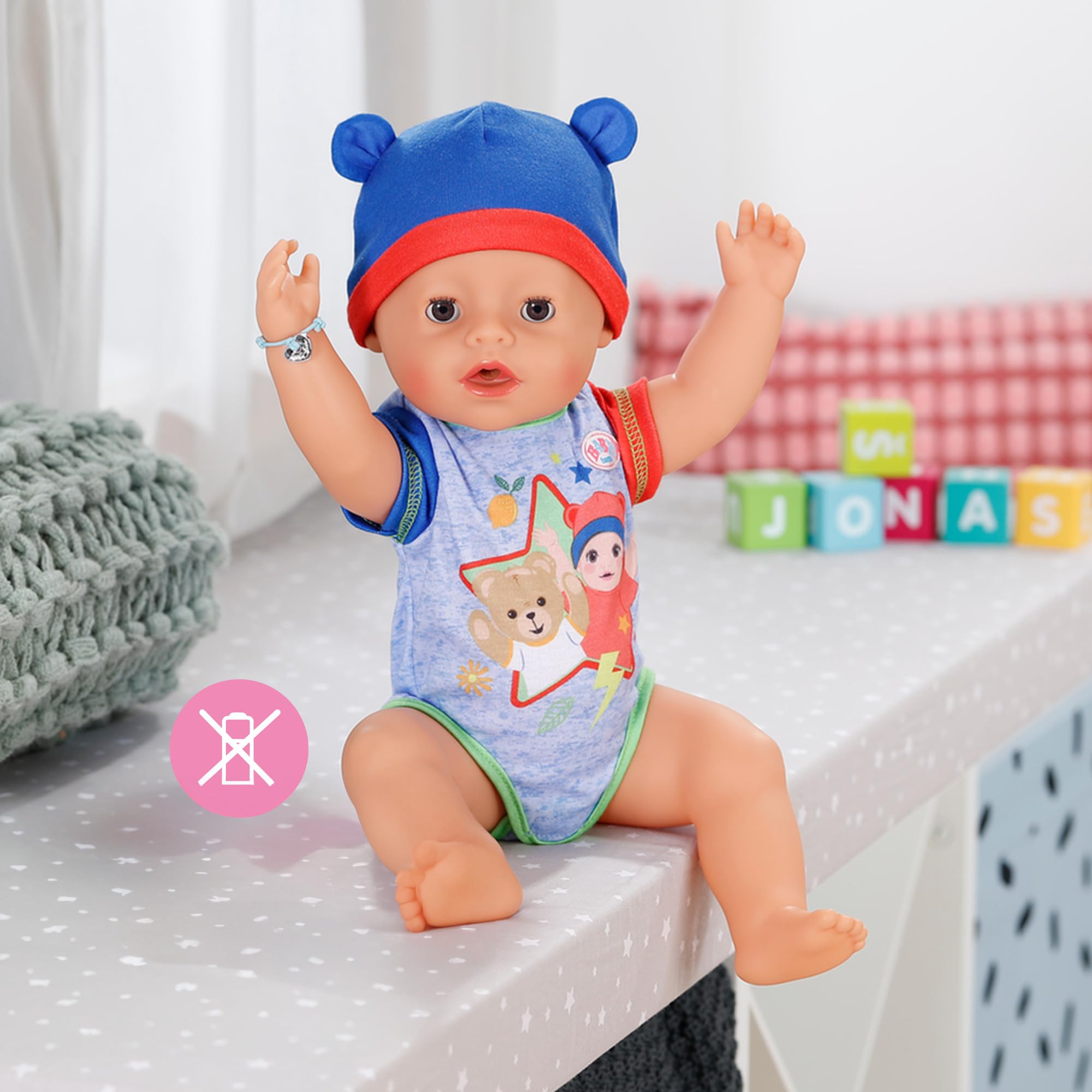 BABY born Jonas – 43 cm duża lalka niemowlęca – 10 funkcji w zestawie akcesoria i śpioszki – działa całkowicie bez baterii – nadaje się dla dzieci od 3 lat | Akcesoria w zestawie, śpioszki, działa bez baterii, od 3 lat