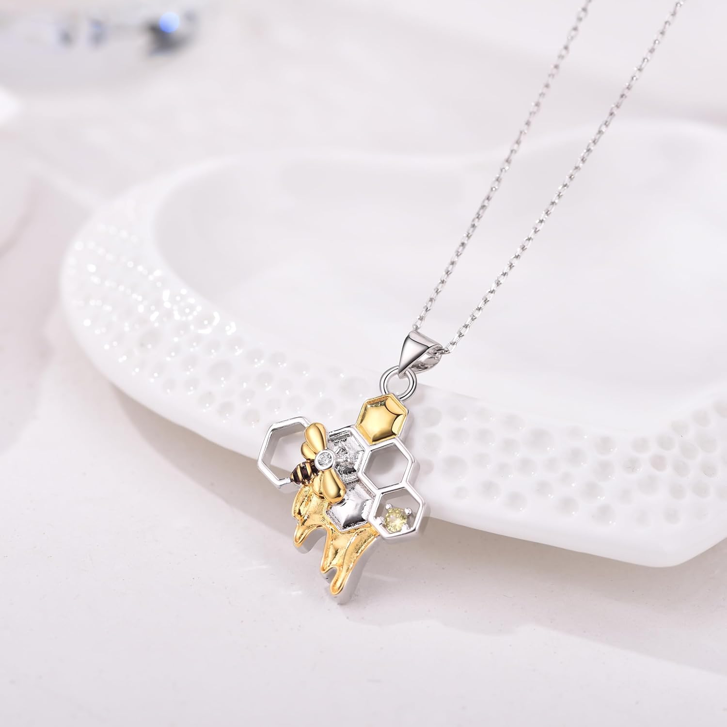 Flower Necklace Tulip/Sunflower/Daisy/Bee Pendant Necklaces Jewelry for Women Mom Gifts - Image 5