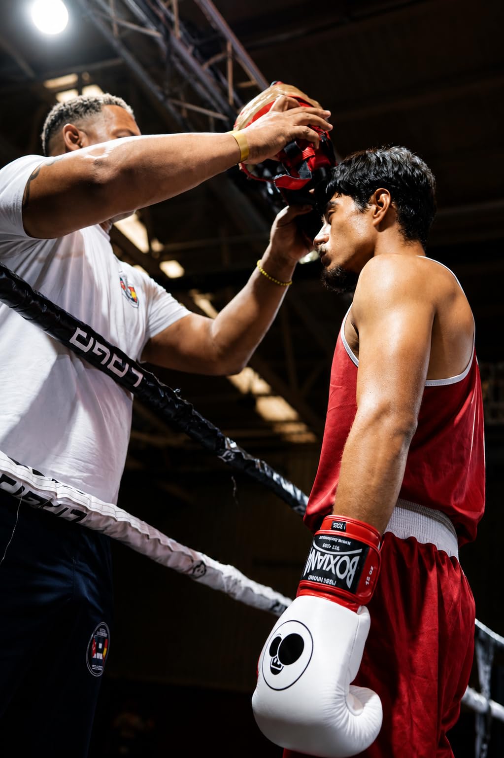 Guantes de Boxeo First Round White & Red, 14 Onzas