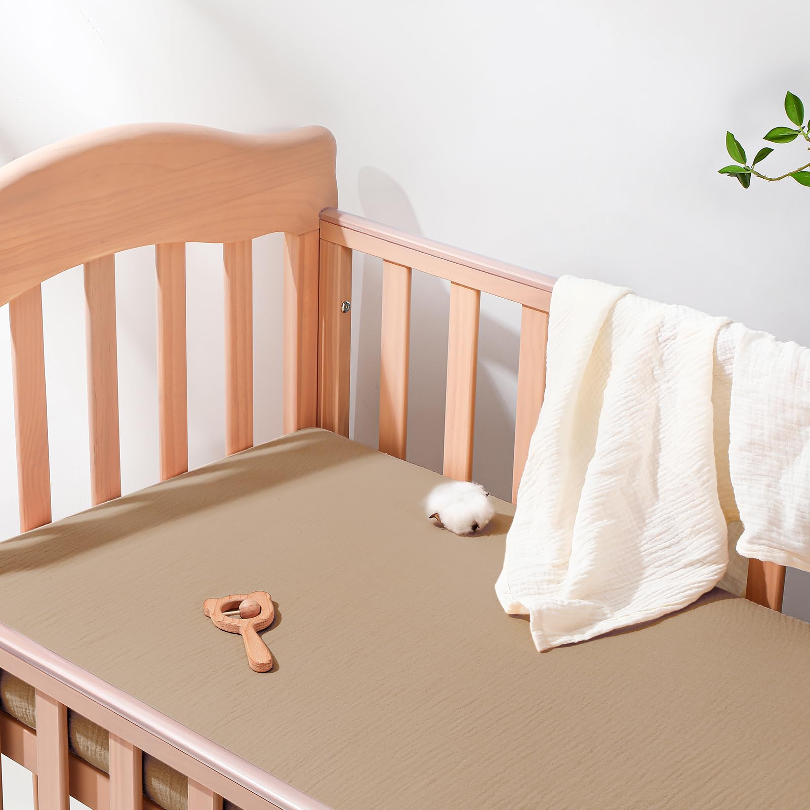 Kinder Spannbettlaken 70x140 cm, Musselin Baumwolle Bettlaken Kinderbett, Weich und Atmungsaktiv Matratzenschoner Laken für Beistellbett Babybetten Kinderbett, 2er Pack, Hellbraun