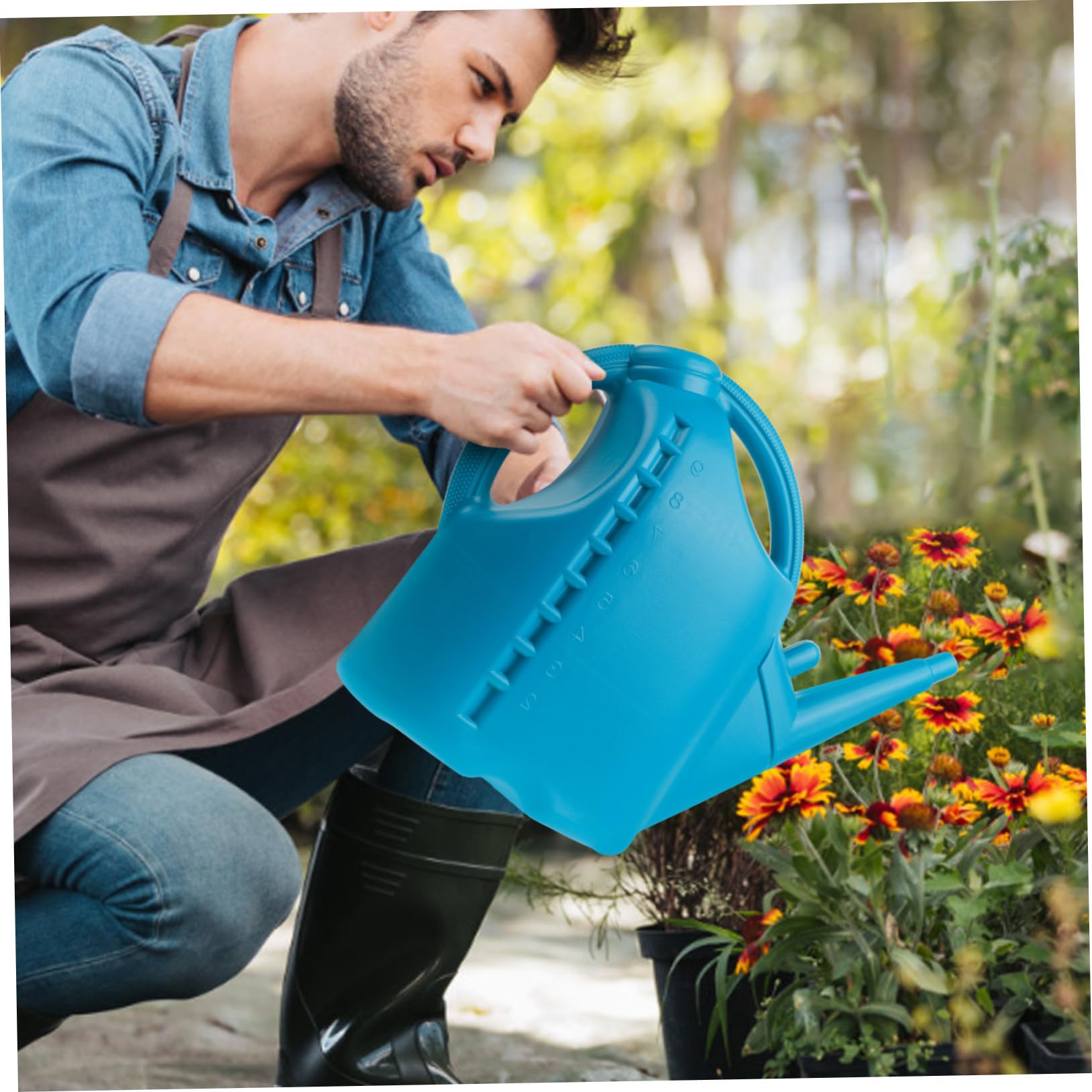 GALPADA 10l Gießkanne aus Kunststoff mit Langem Auslauf und Skala Präzises Gießen für Pflanzen im Garten und Badezimmer Blau Leichte Wasserflasche für Einfache Bewässerung
