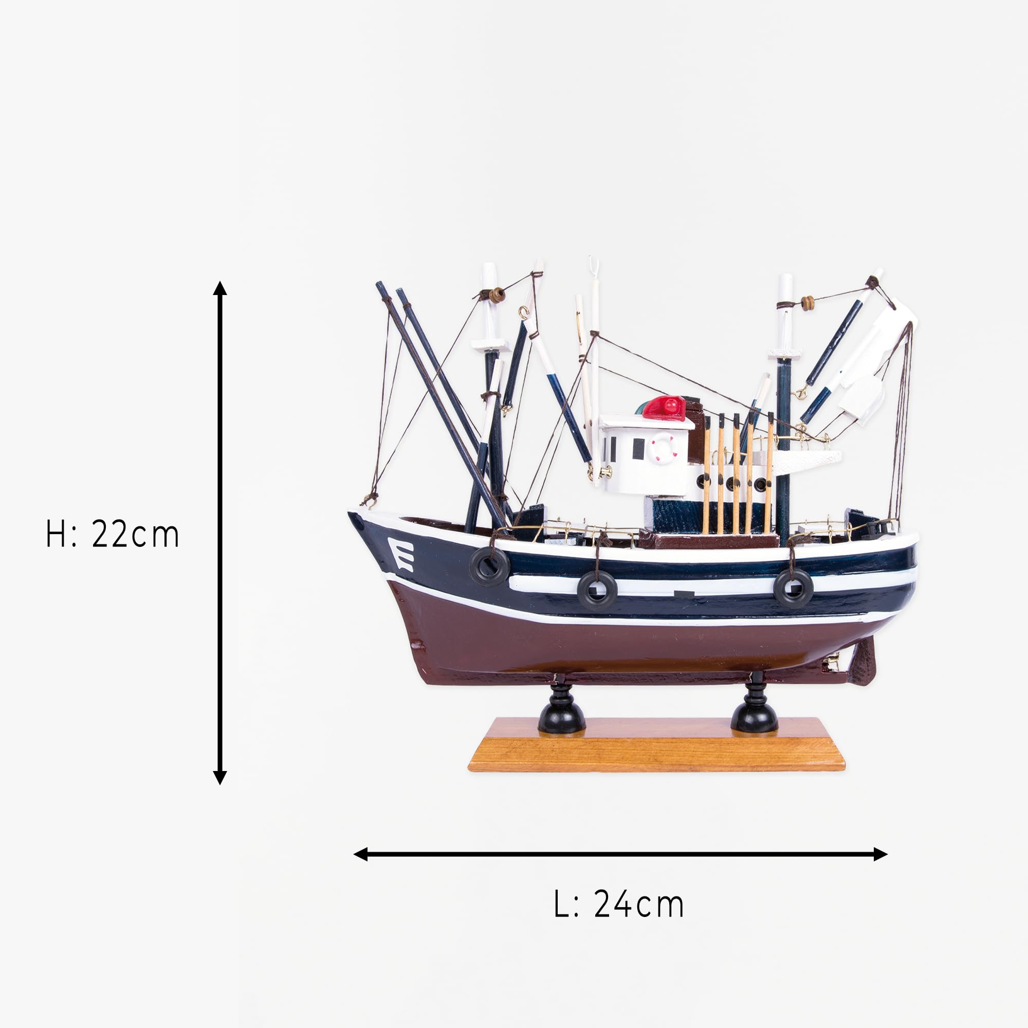Maqueta Decorativa Barco Pesquero del Cantábrico, reproducción Barco de Pesca 24 cm de Largo, 22 cm de Alto, Temática Náutica