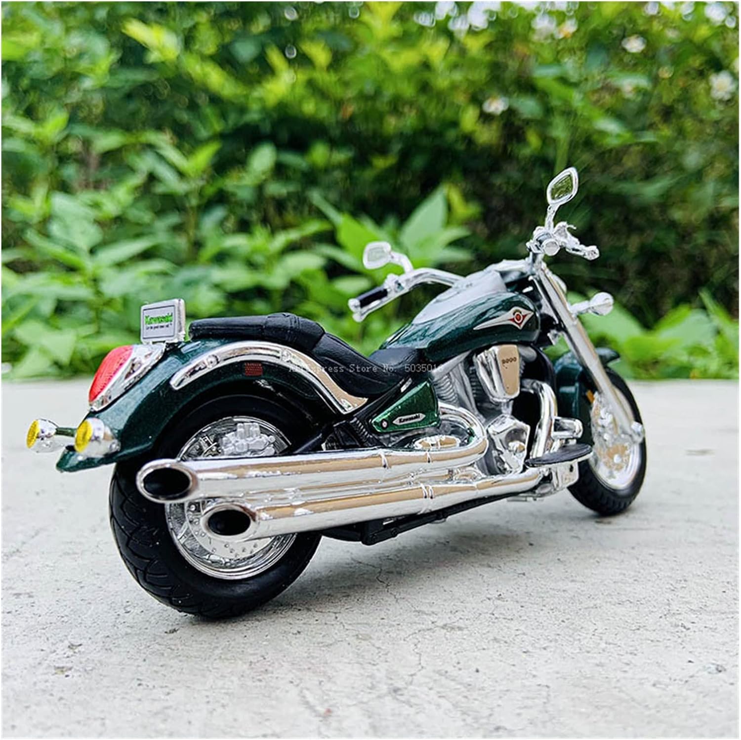 1:18 Kawasaki Vulcan Die-cast Motorcycle Model Alloy Collection Hobby Model Gift Cross-Country