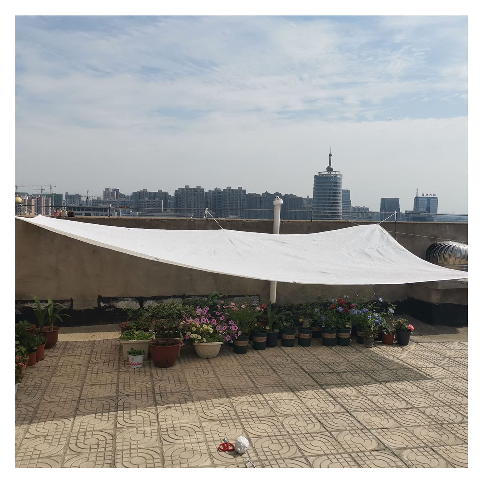 Weißes UV-Schutznetz, 85 % Rasur, mit Ösen, Gewächshaus, Netzplane, Outdoor-Sonnensegel für Terrasse, Balkon, Autoabdeckung, 3 x 5 m