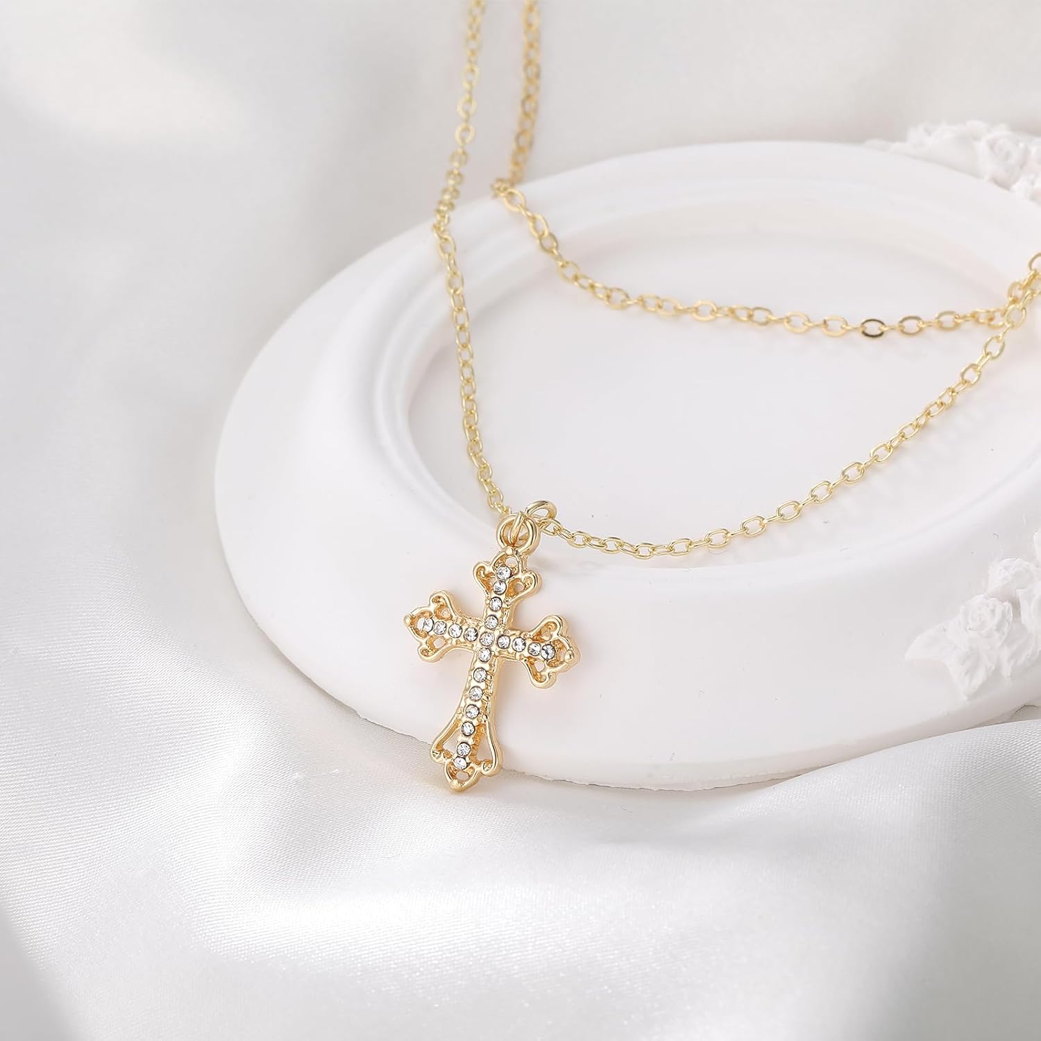 MJartoria Gold Layered Necklaces for Women Trendy Big Shell Pearl Cross Pendant Dainty Chunky Chain Necklaces Jewelry Birthday Gifts - Image 8