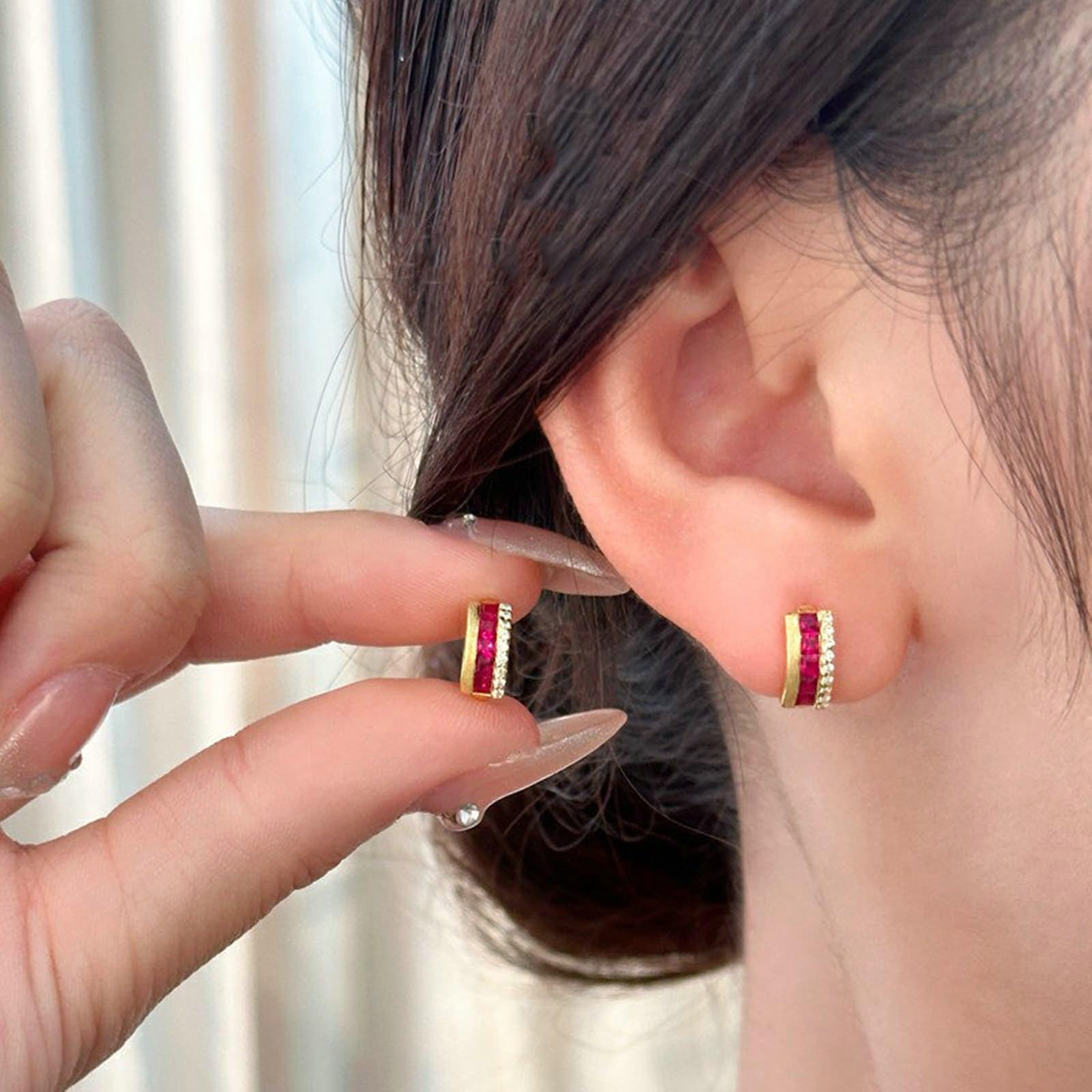 KnSam Pendientes de aro de oro 750 de 18 quilates, 0,6 ct creados en laboratorio de rubí, Navidad, corte princesa, rojo, joyas de oro auténtico para mujer con moissanita, oro amarillo de 18 quilates