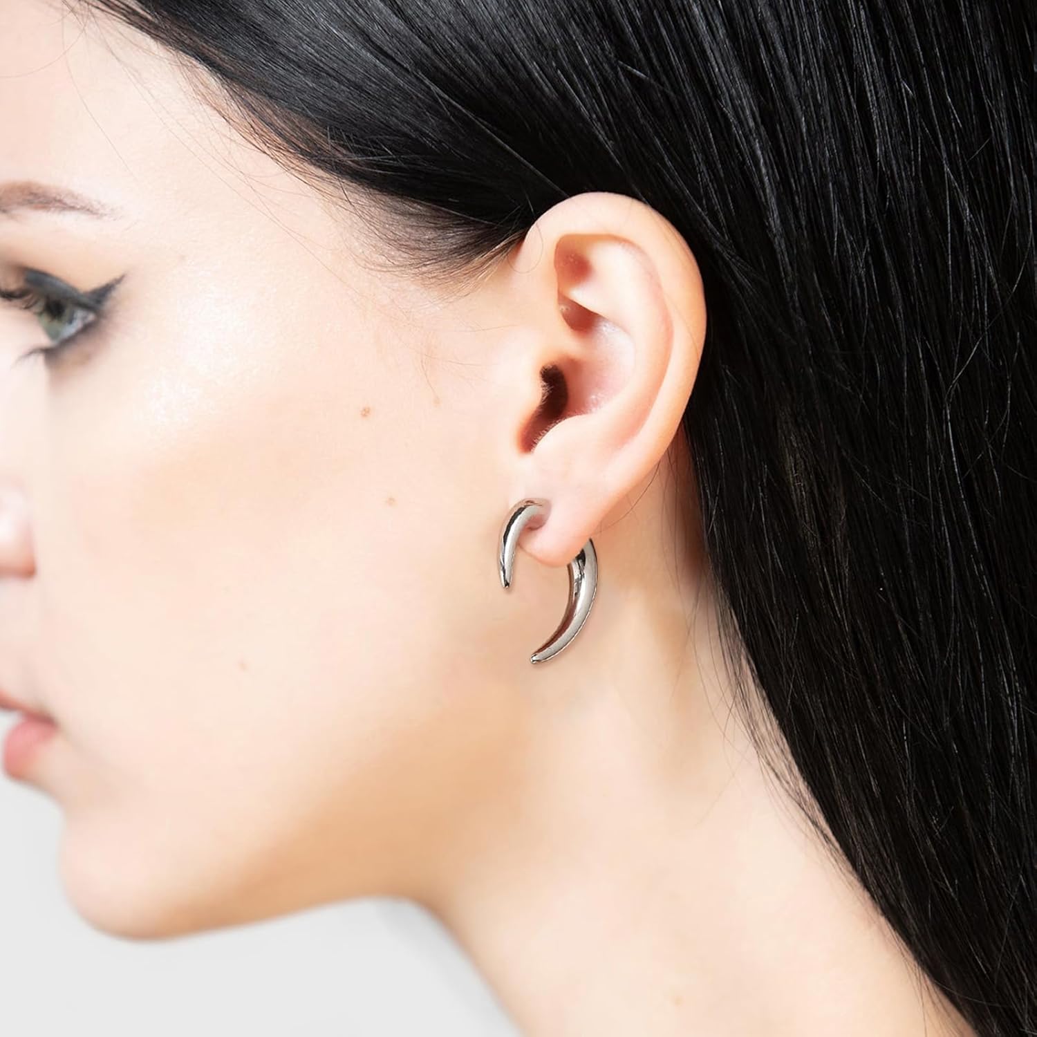 HZMAN Dragon Claw Stud Earrings for Men Women Stainless Steel Gothic Punk Piercing Sharp Claw Spike Earring Jewelry Gift - Image 2