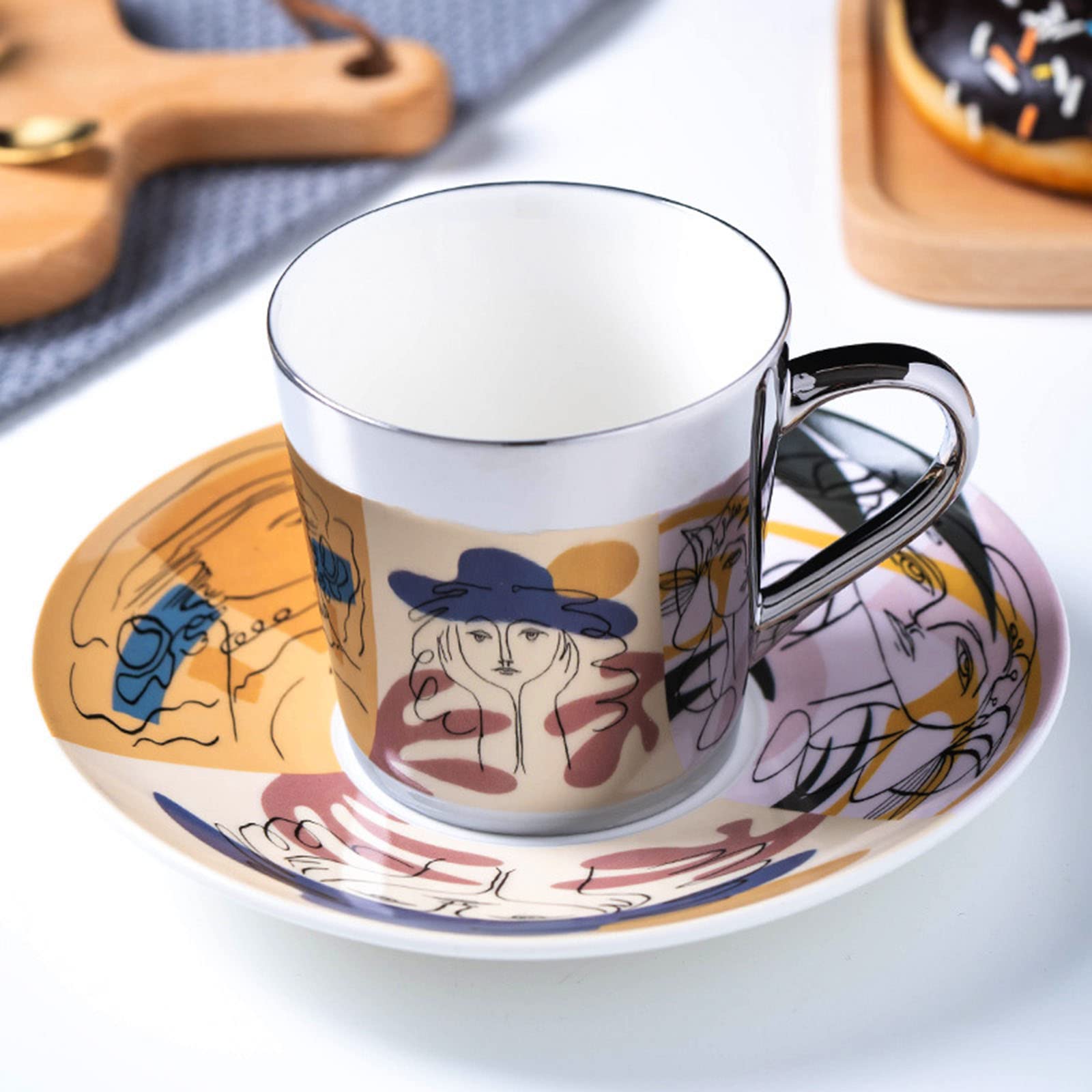 Set teiera con 6 tazze e piattino rigato ceramica bianca e base in