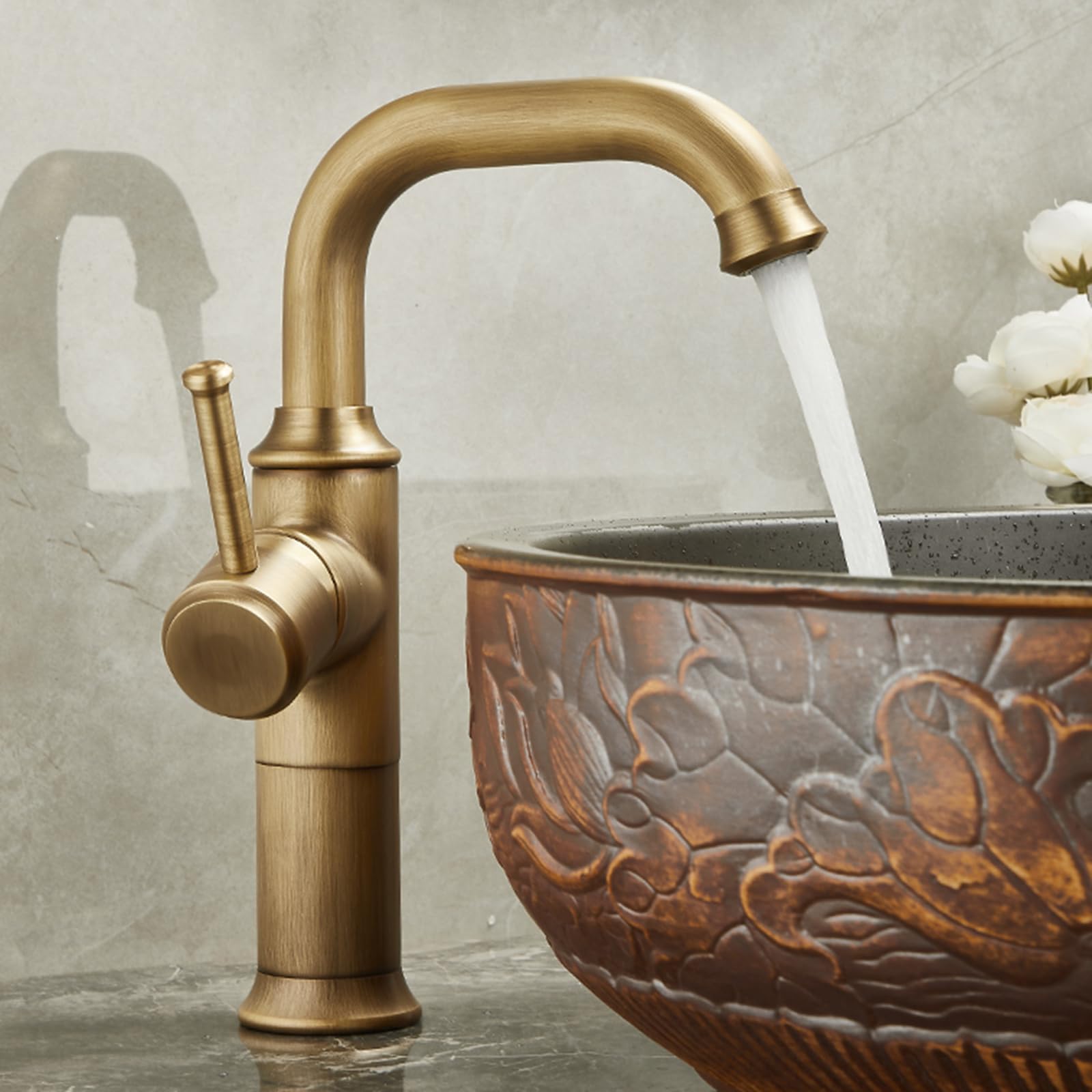 Grifo de lavabo antiguo de latón LWX con diseño giratorio de 360 grados para baño exclusivo 5
