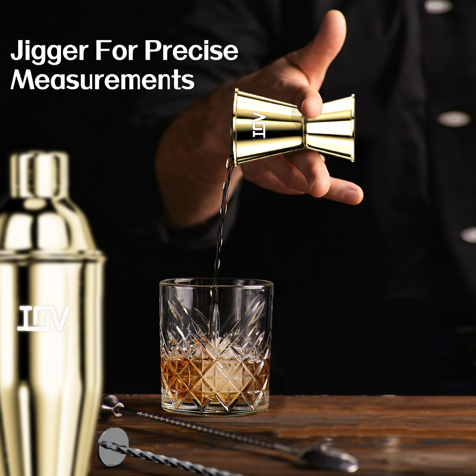 IOV Juego de coctelera para cócteles, coctelera de martini de 24 onzas con colador integrado, kit de herramientas de bar con folleto de recetas, coctelera profesional grande de acero inoxidable para