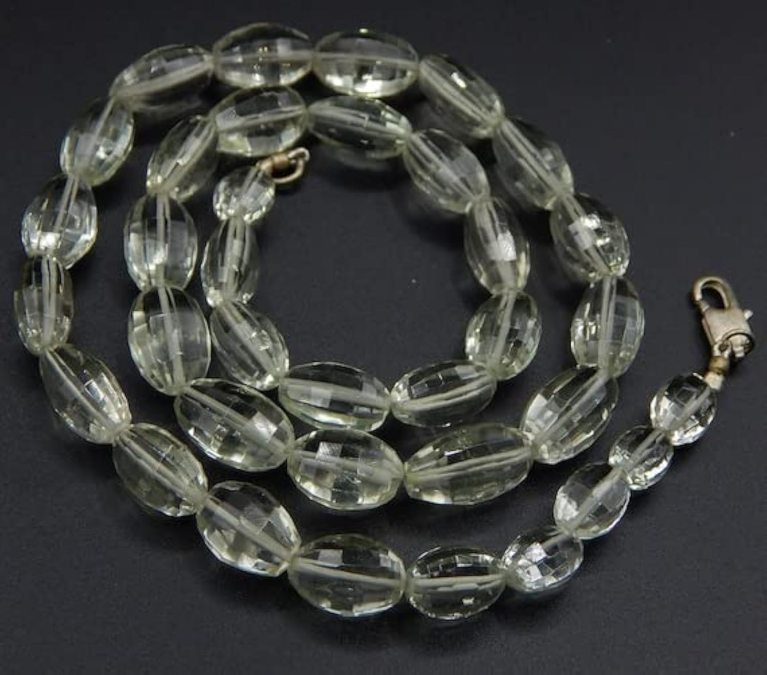 Améthyste verte en perles ovales facettées 9.5x8.5mm, la douceur de la nature pour vos bijoux