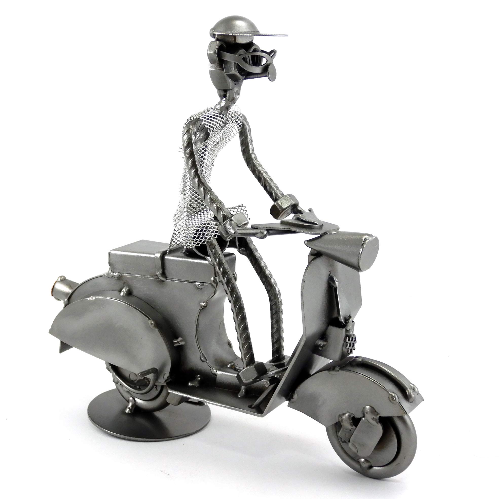 VESPA CON PERSONAGGIO IN METALLO CON VITI BULLONI CHIODI DI METAL IDEA - IDEA REGALO ORIGINALE - 100% ARTIGIANALE - MADE IN ITALY - PERSONALIZZABILE