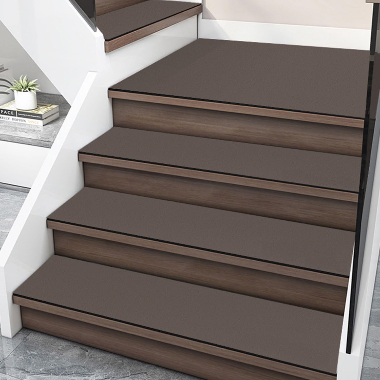 Tapetes de seguridad de goma para escaleras de interior fabricados en material duradero de color marrón
