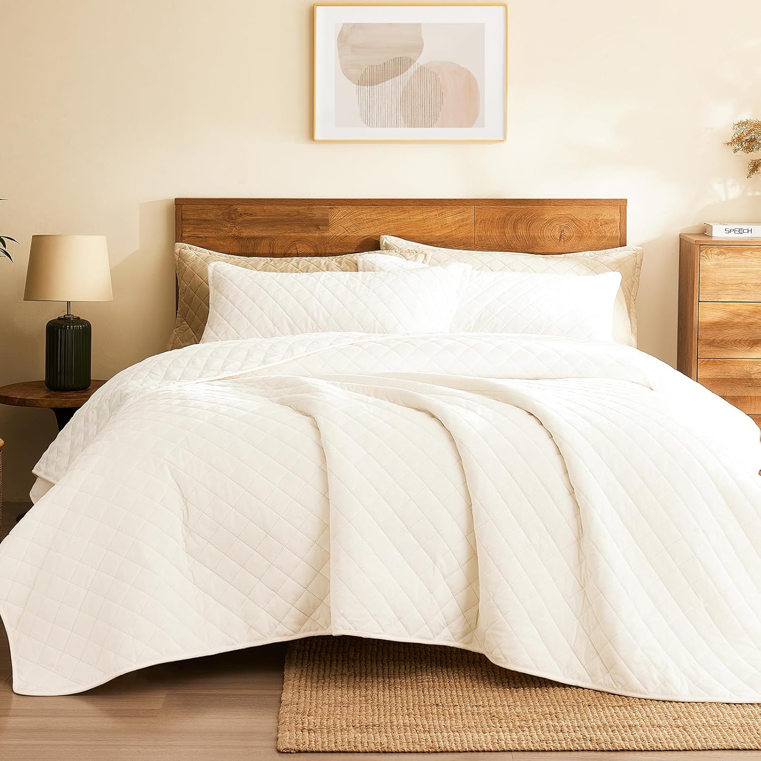 L'AGRATY Velvet Quilt King Size: 3-Piece Reversible Luxury Velvet Bedding Comforter Set - Lightweight Oversized Quilted Bedspread Coverlet with 2 Pillow Sham for All Season - Cream White Quilt