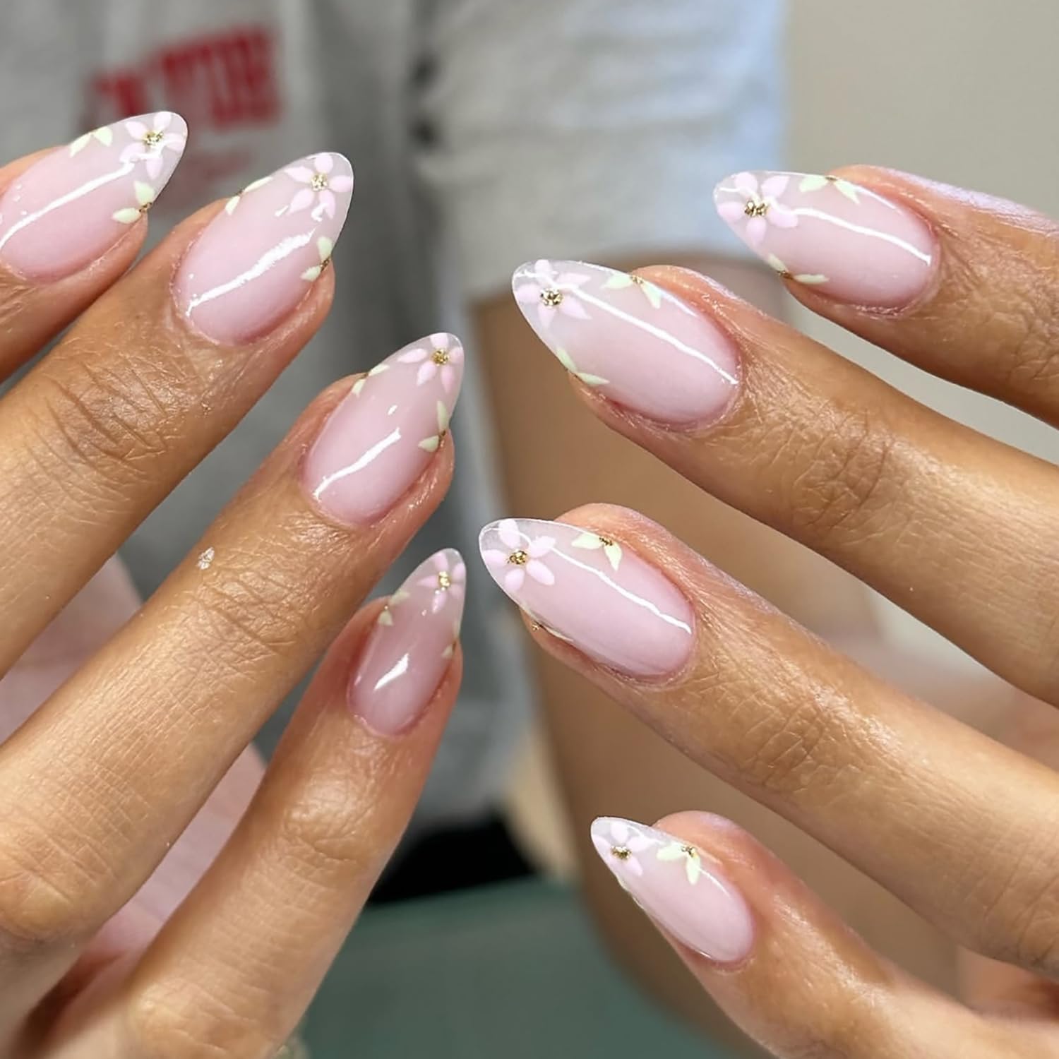 24Pcs Almond Press on Nails Medium Length Spring Flower Fake Nails with Designs Reusable Nude Pink Acrylic Nails Gold Glitter Stick on Nails Summer