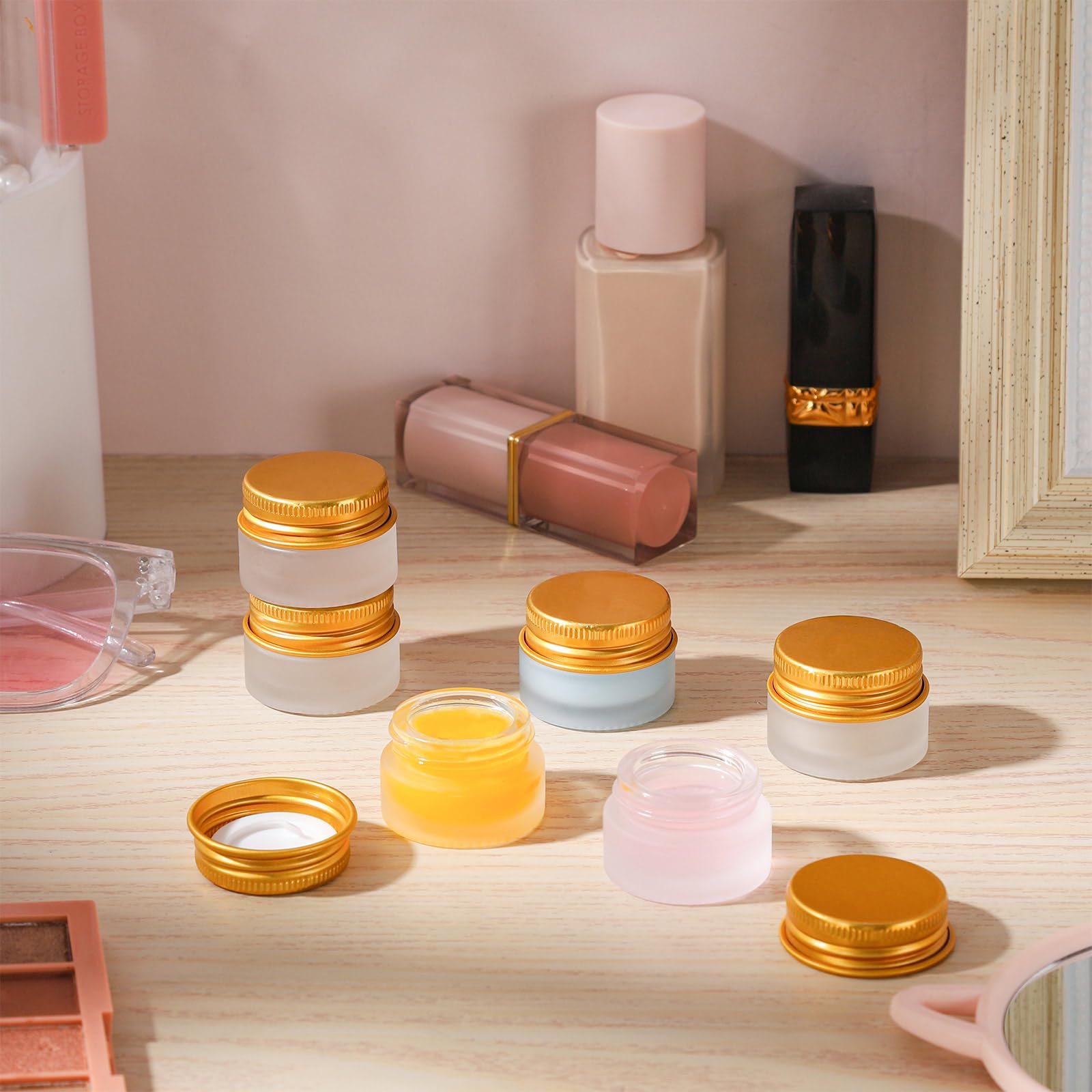 24 Stück 5 ml Milchglasdosen mit goldenen Deckeln, kleine leere Reise-Lotionbehälter mit Innenfutter, luftdichter Kosmetikhalter mit Etiketten für