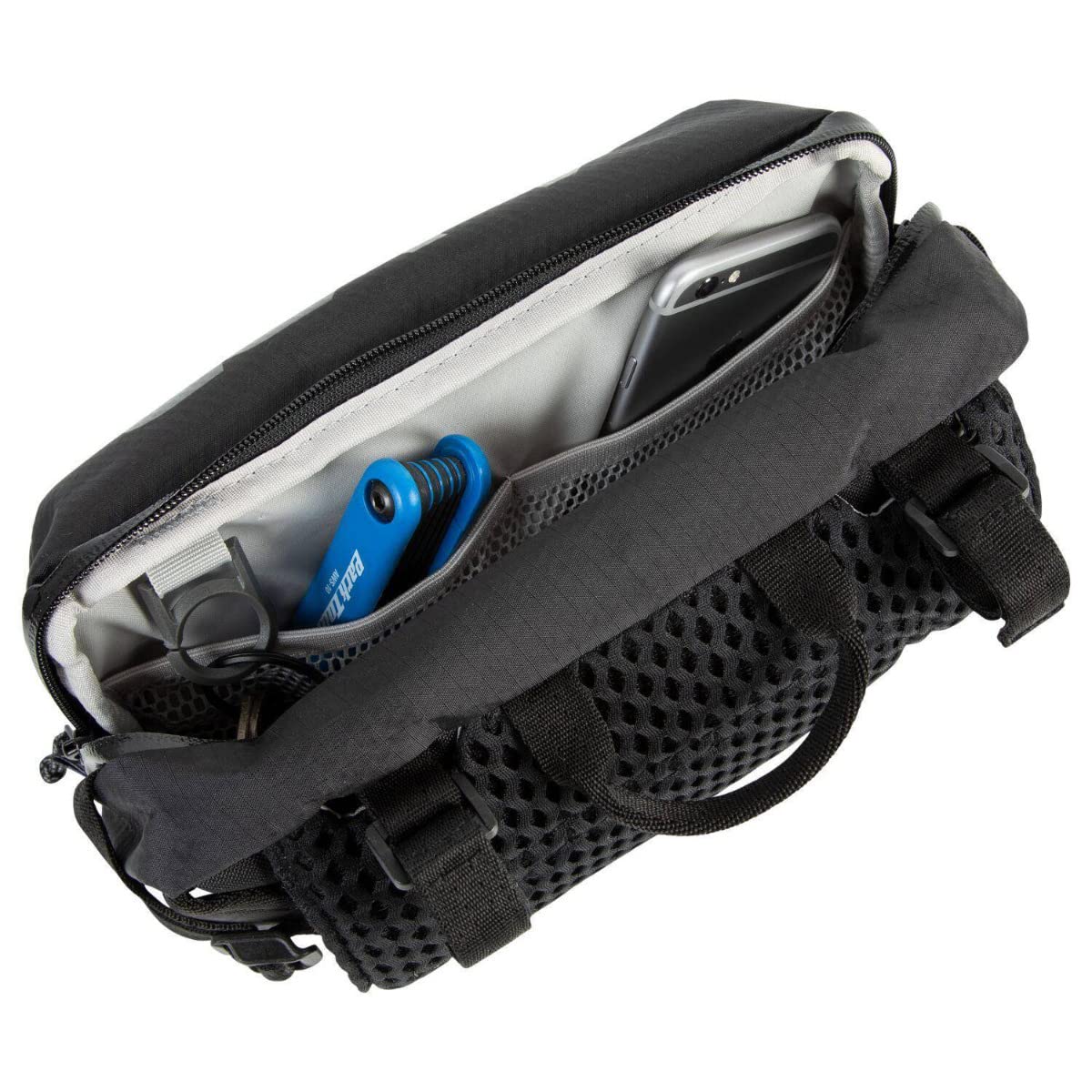 AEVOR Bar Bag Proof Black – Fahrrad Lenkertasche & Hüfttasche – 4L Volumen – Wasserabweisend – Verstaubarer Hüftgurt – 2-in-1 Handlebar Bag – Unisex